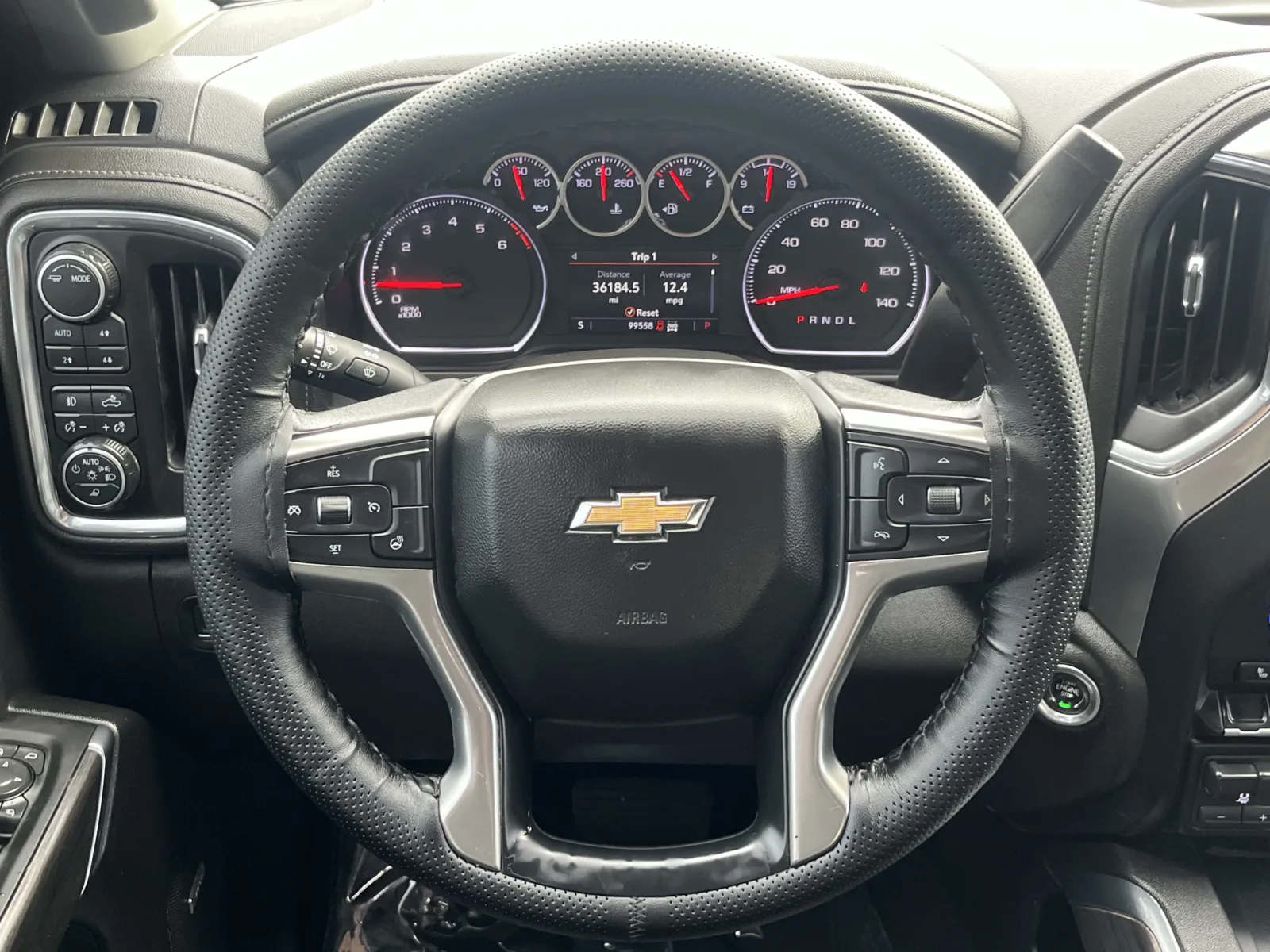 Chevrolet Silverado photo 15
