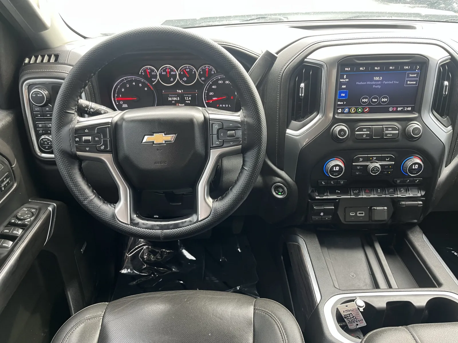 Chevrolet Silverado photo 14