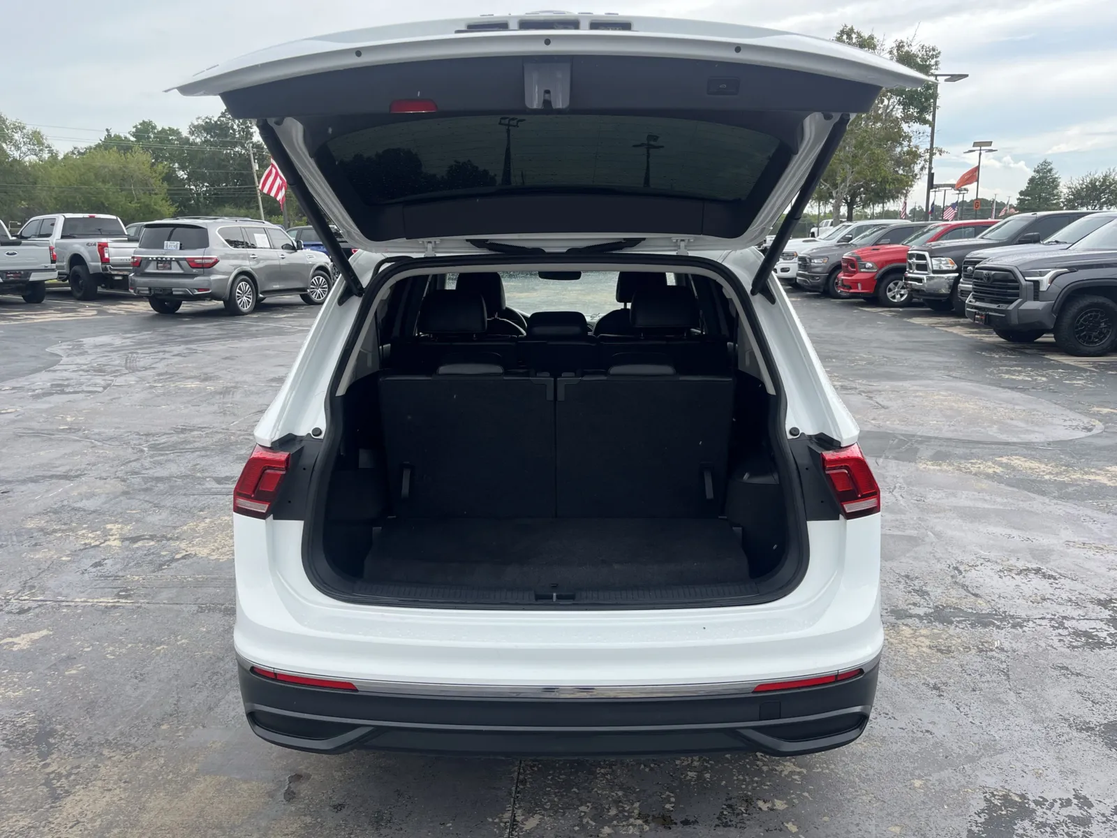 Volkswagen Tiguan photo 11