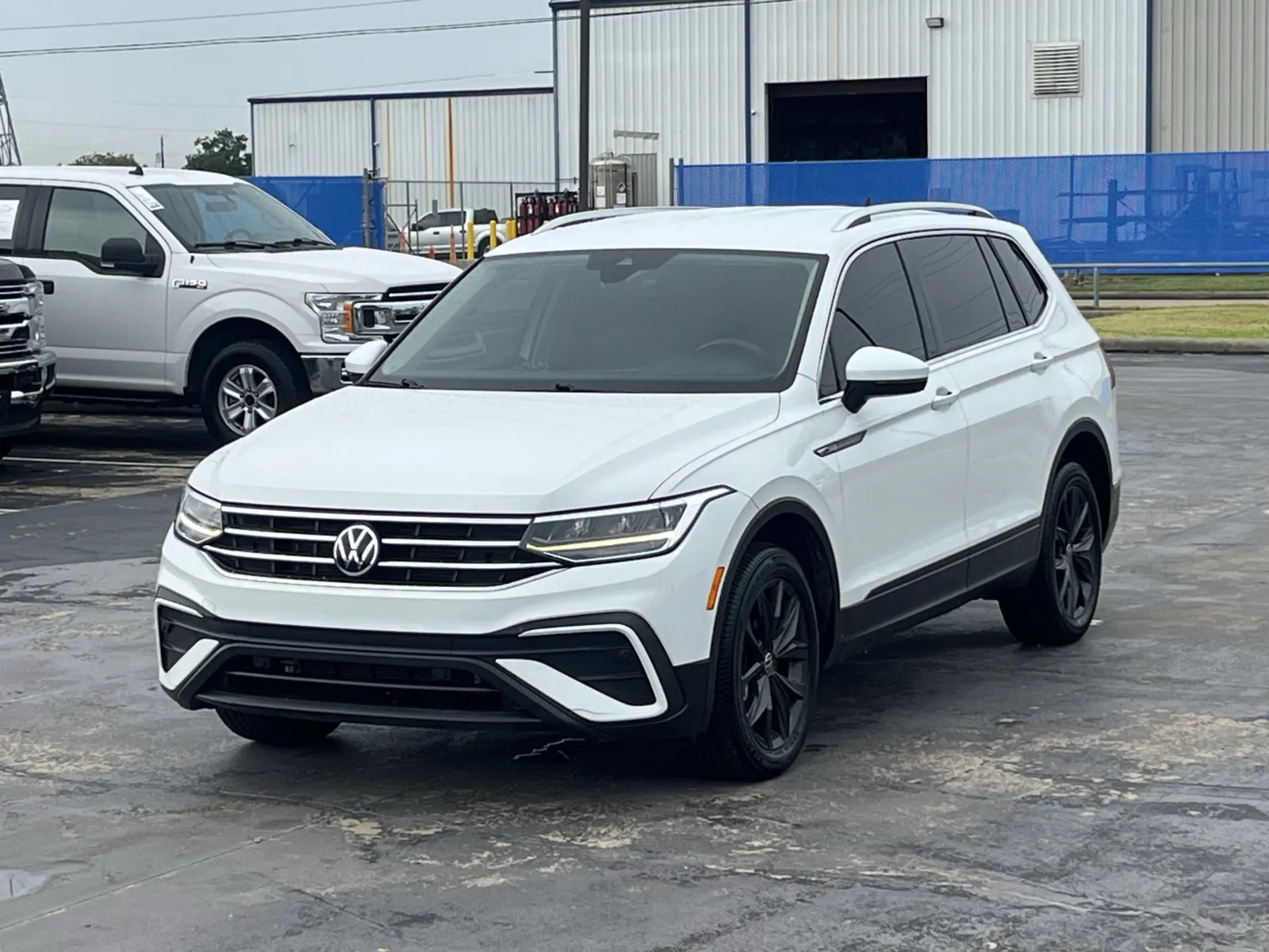 Volkswagen Tiguan photo 2