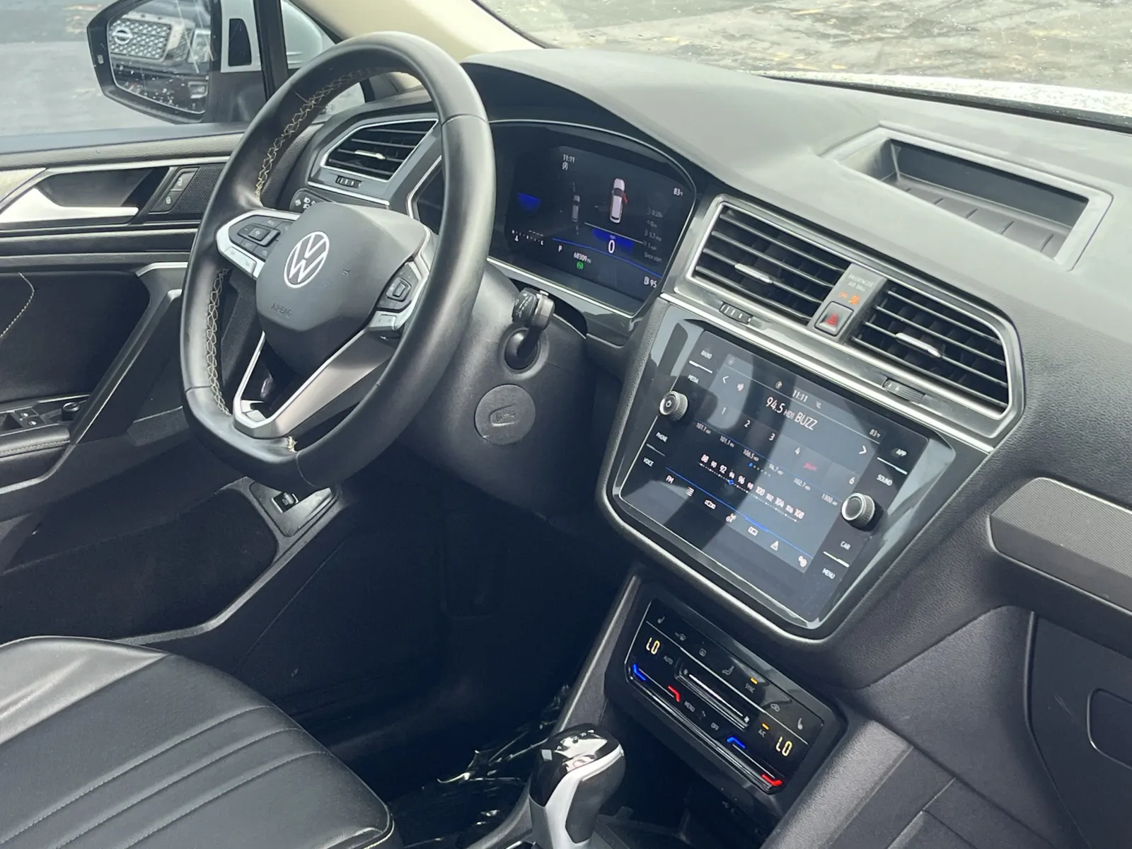 Volkswagen Tiguan photo 16