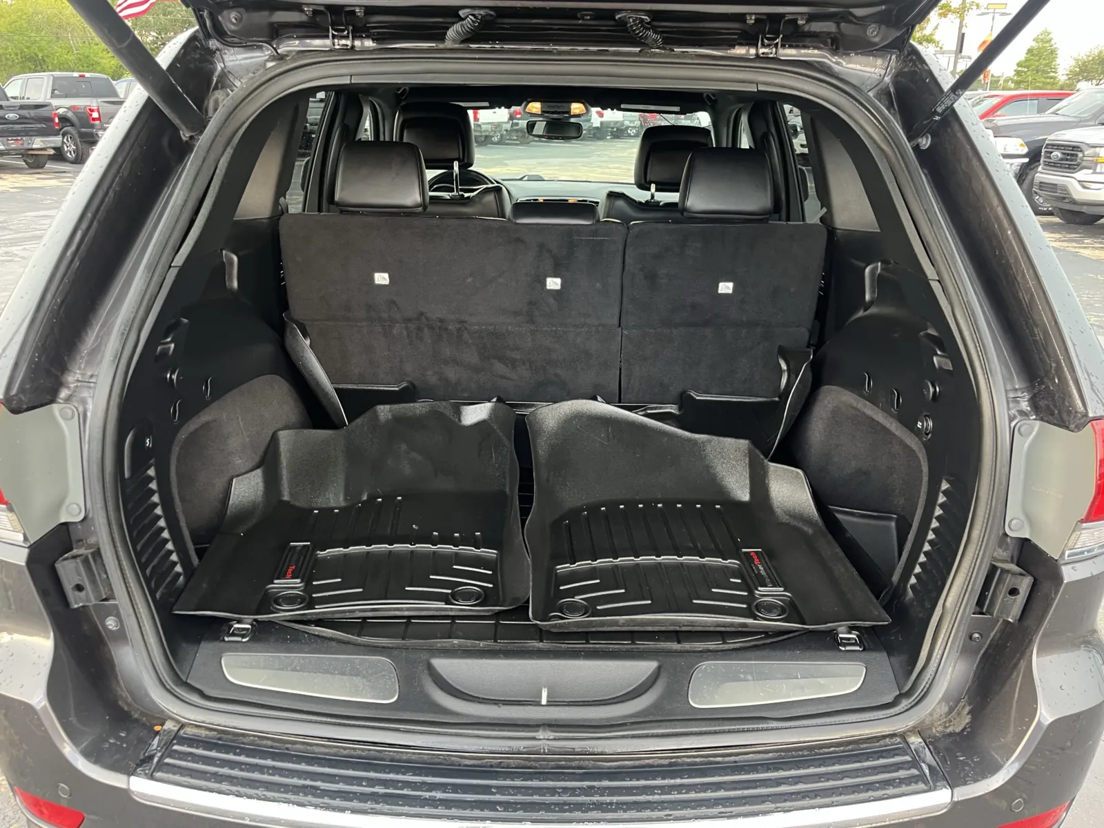 Jeep Grand Cherokee photo 12