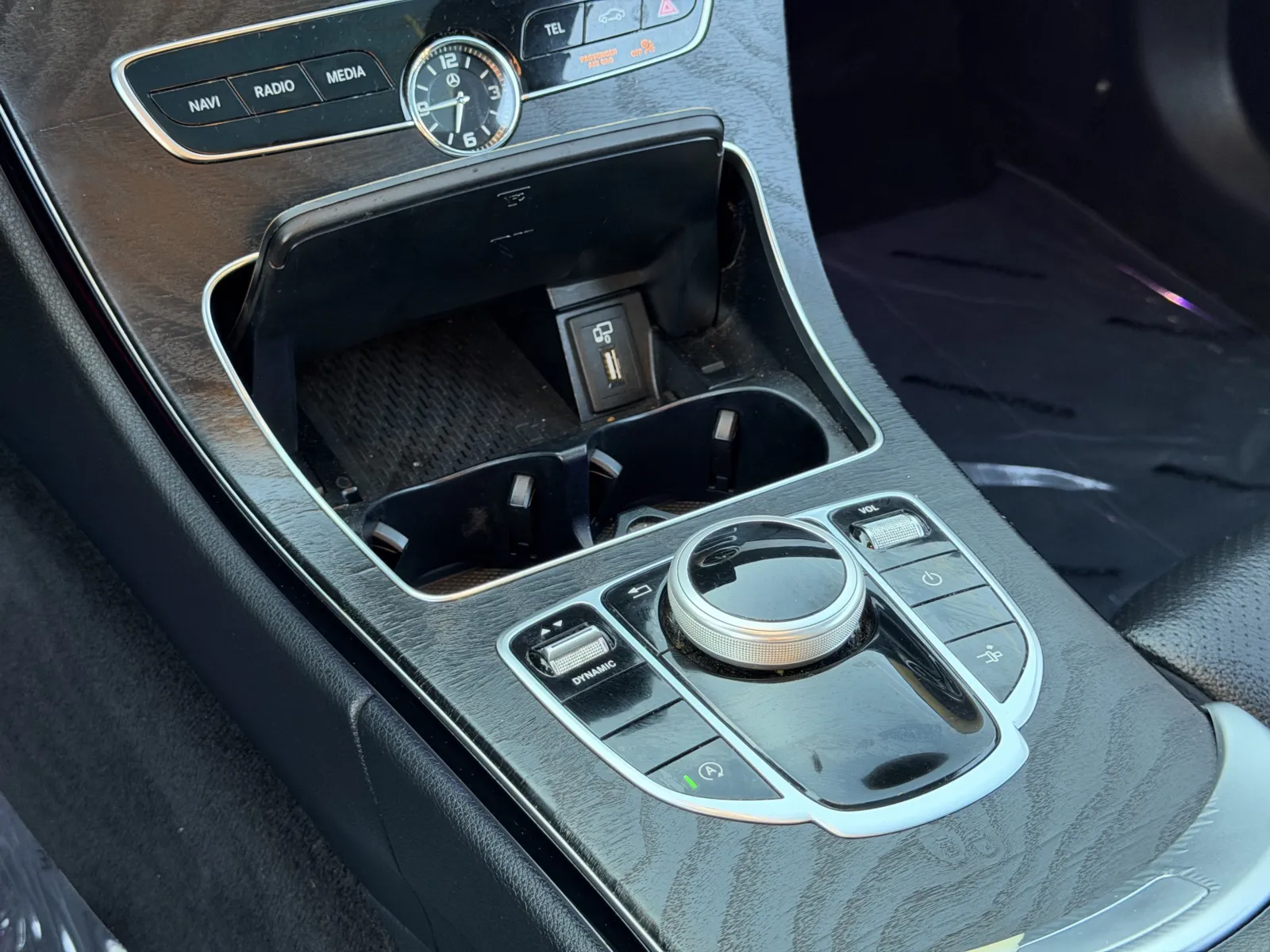 Mercedes-Benz C-Class photo 13