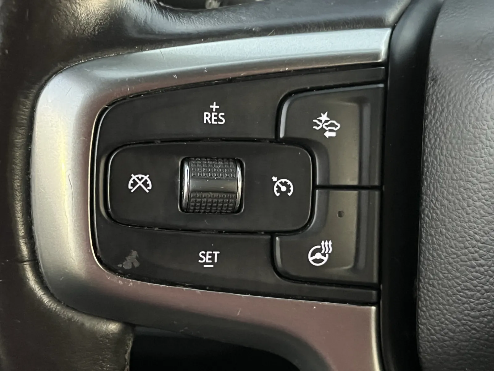 Chevrolet Tahoe photo 21