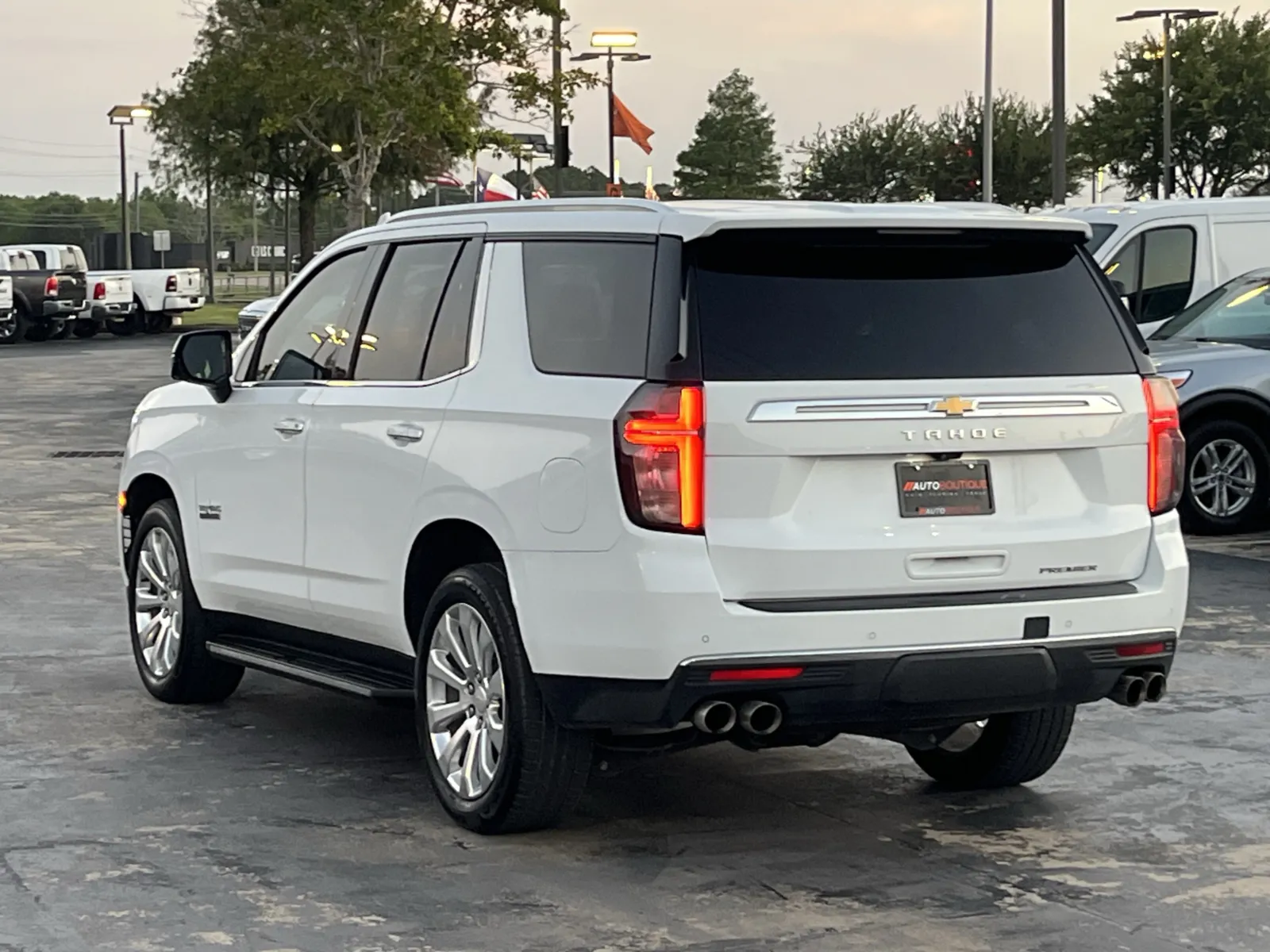 Chevrolet Tahoe photo 12