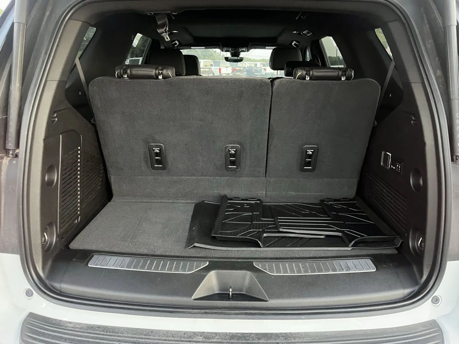 Chevrolet Tahoe photo 15