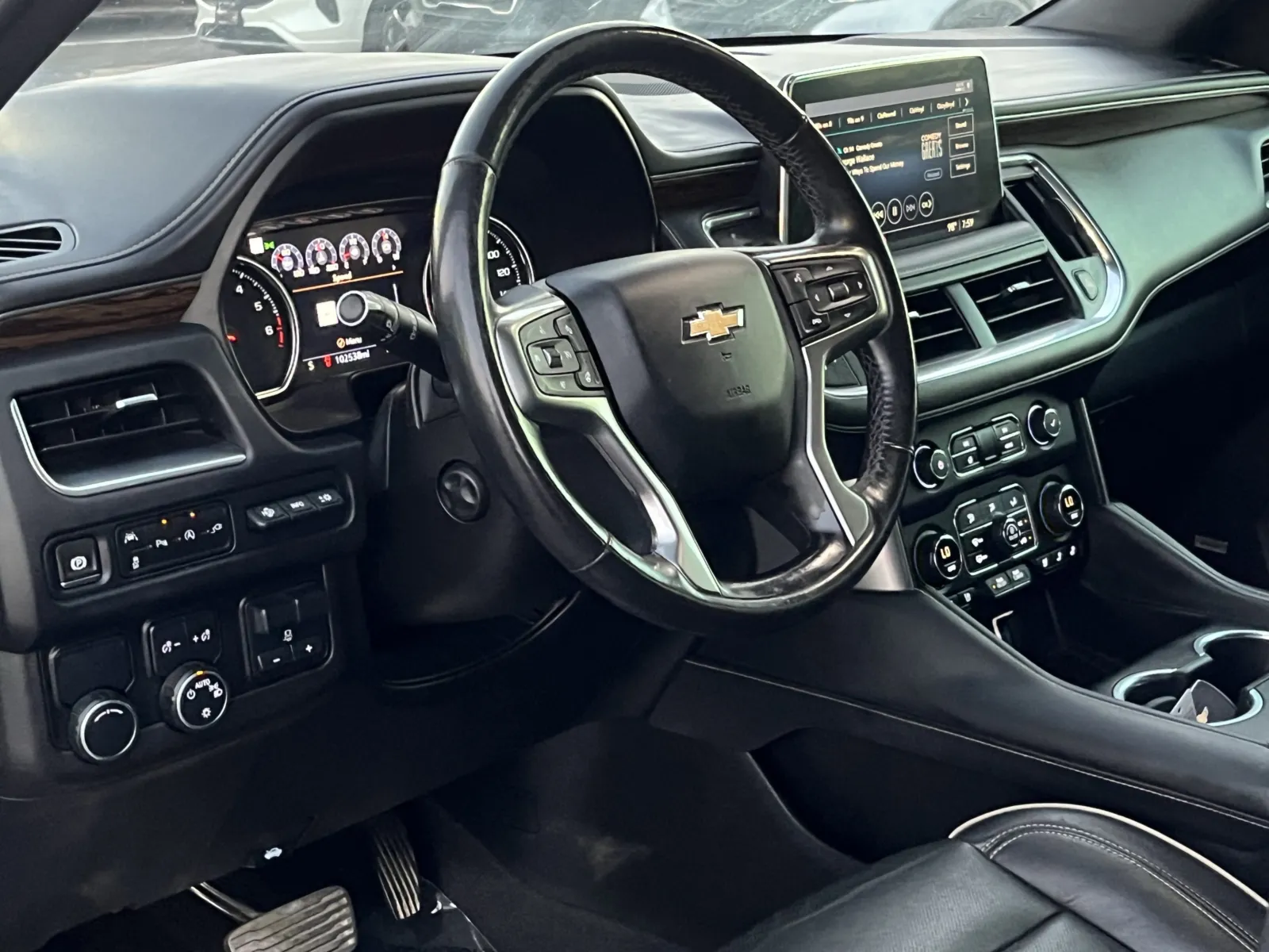 Chevrolet Tahoe photo 17