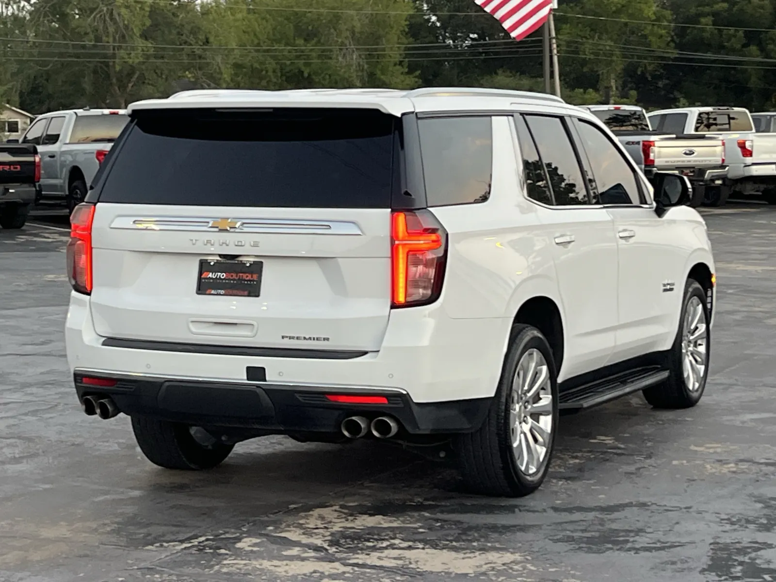 Chevrolet Tahoe photo 11