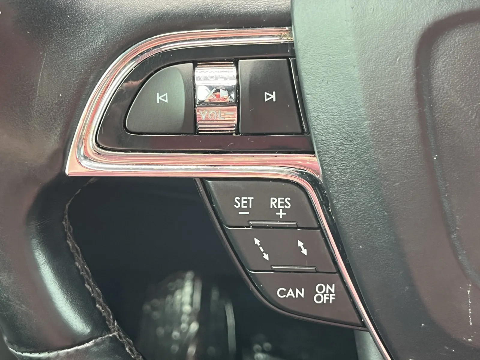 Lincoln Navigator photo 18