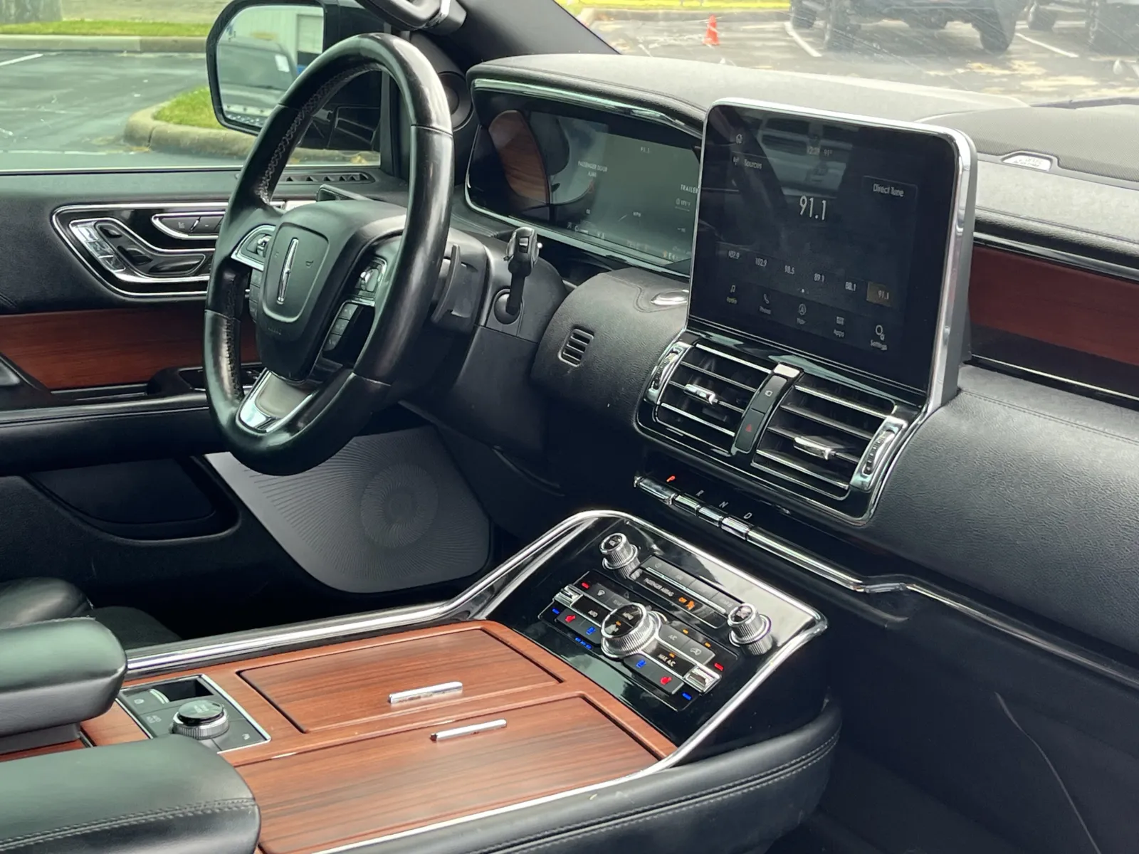 Lincoln Navigator photo 15