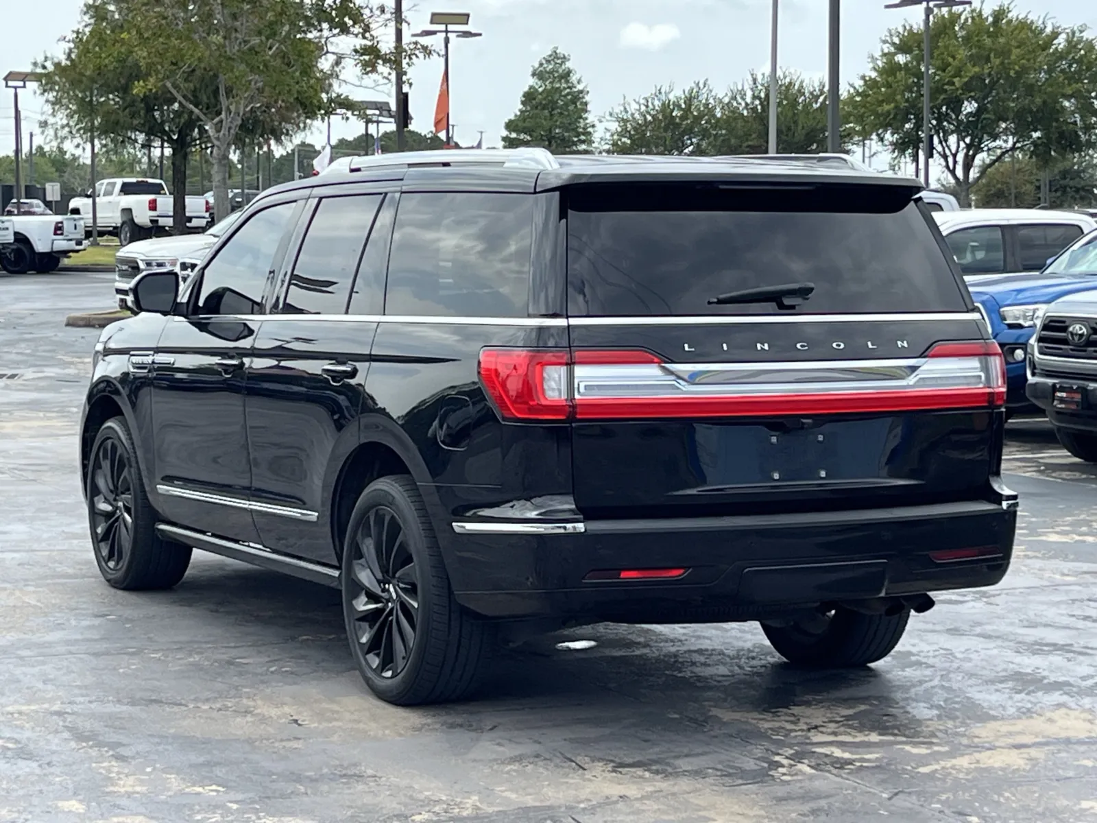 Lincoln Navigator photo 11