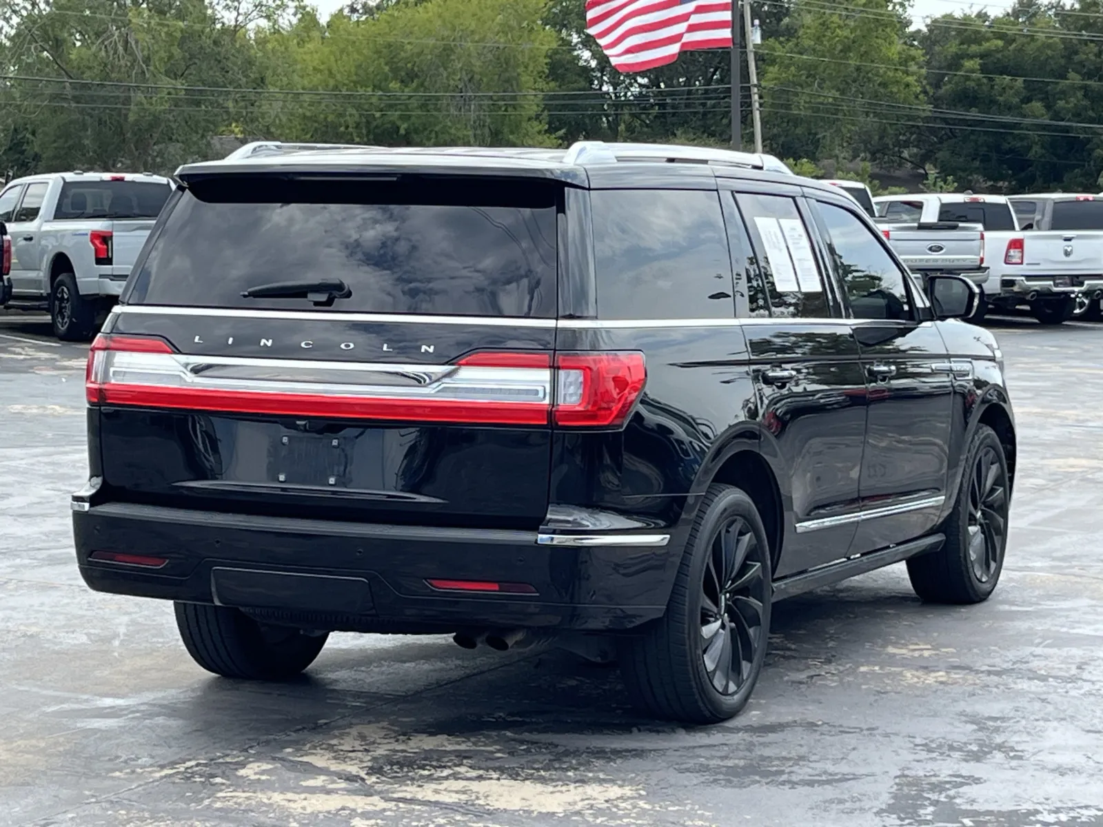 Lincoln Navigator photo 10