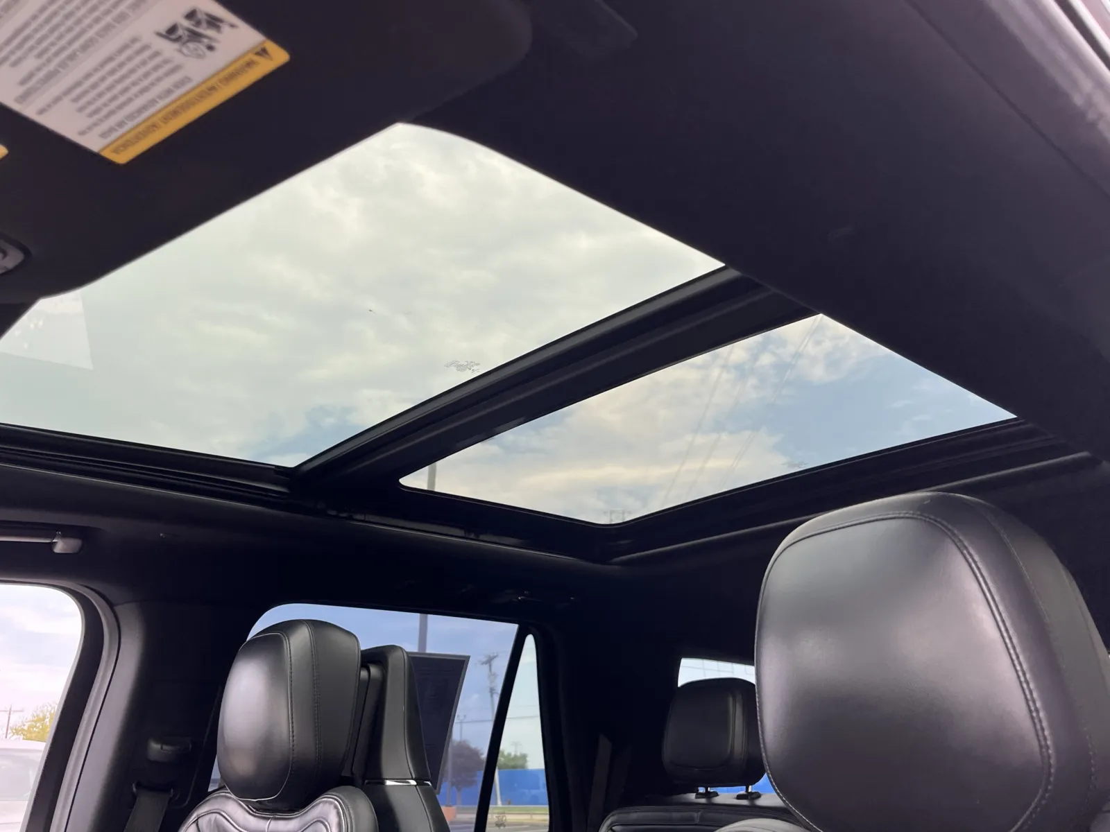 Lincoln Navigator photo 8