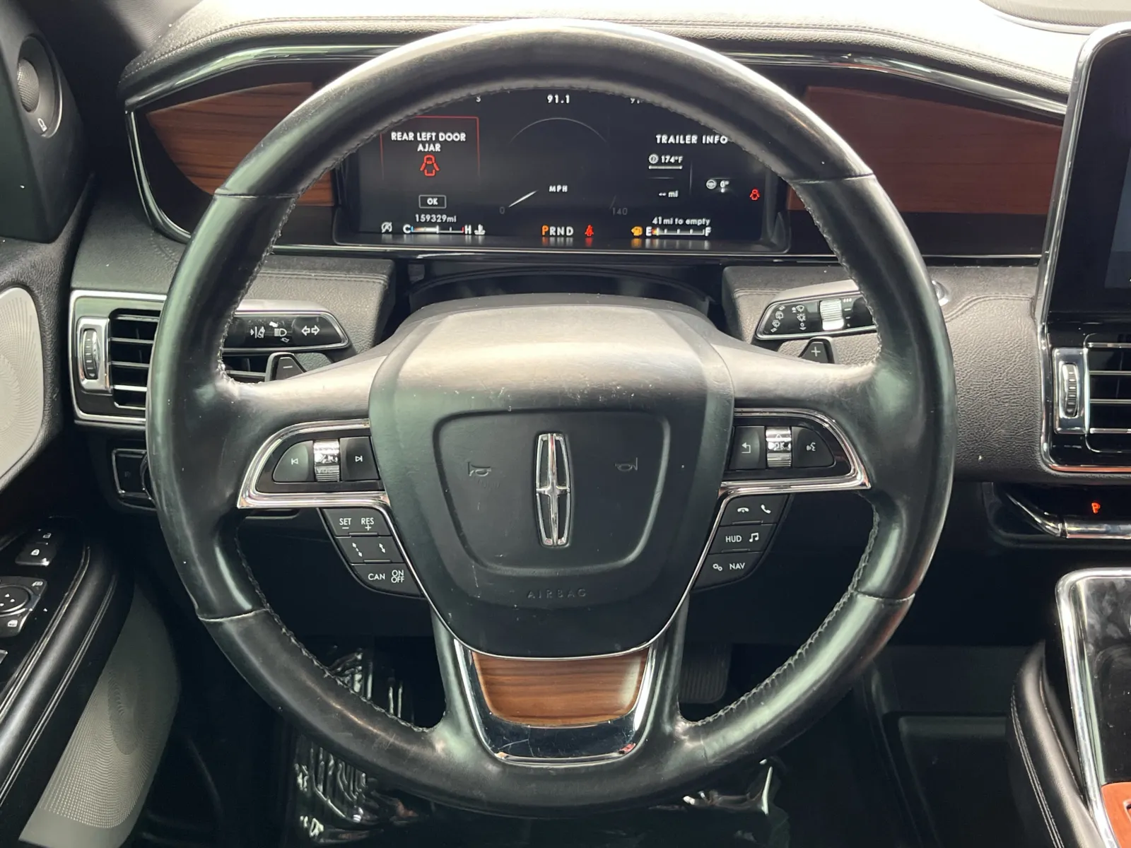 Lincoln Navigator photo 17