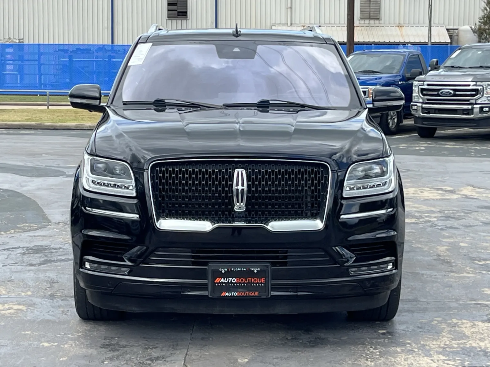 Lincoln Navigator photo 4