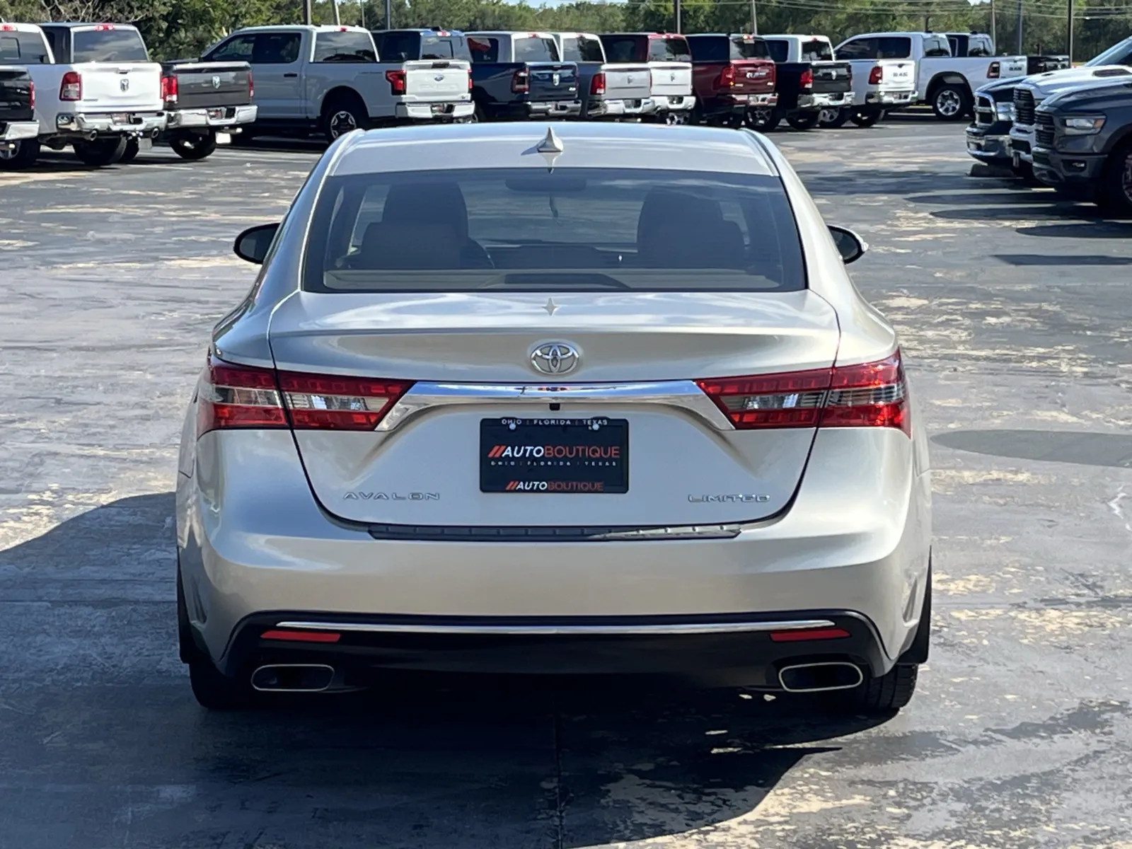 Toyota Avalon photo 8