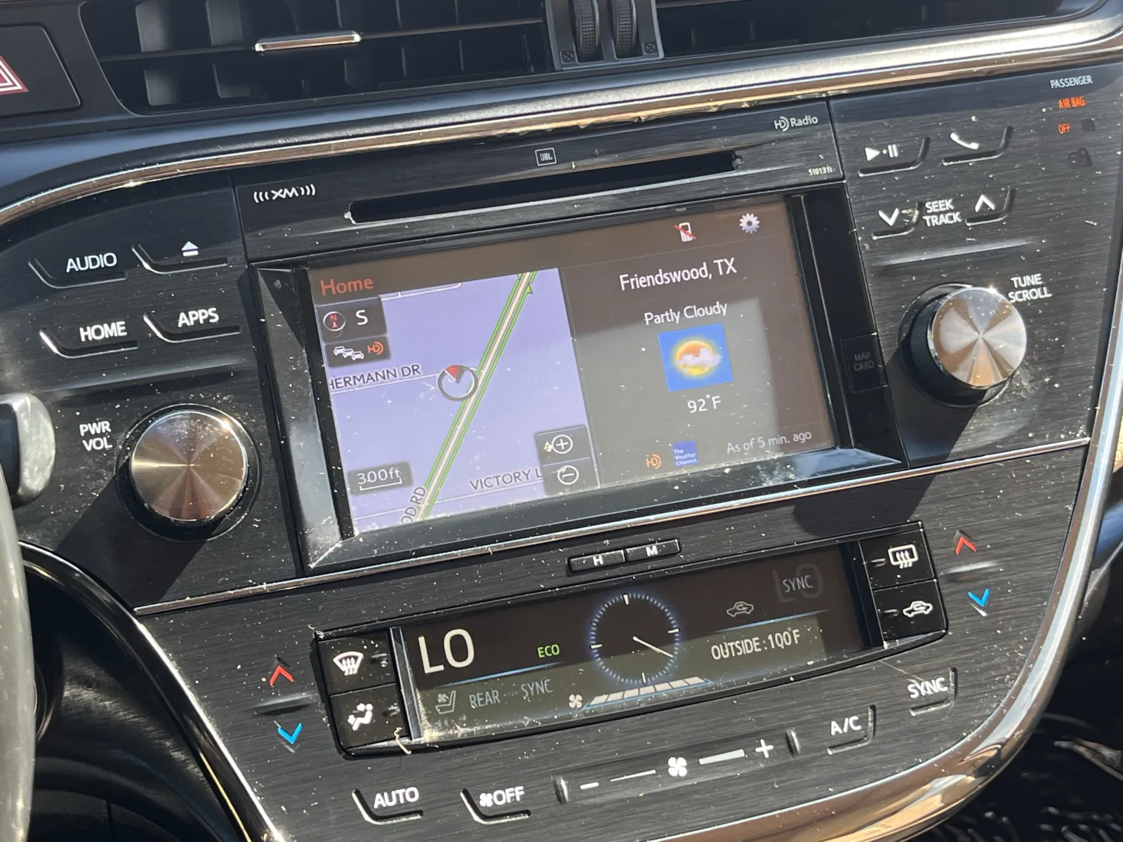 Toyota Avalon photo 6
