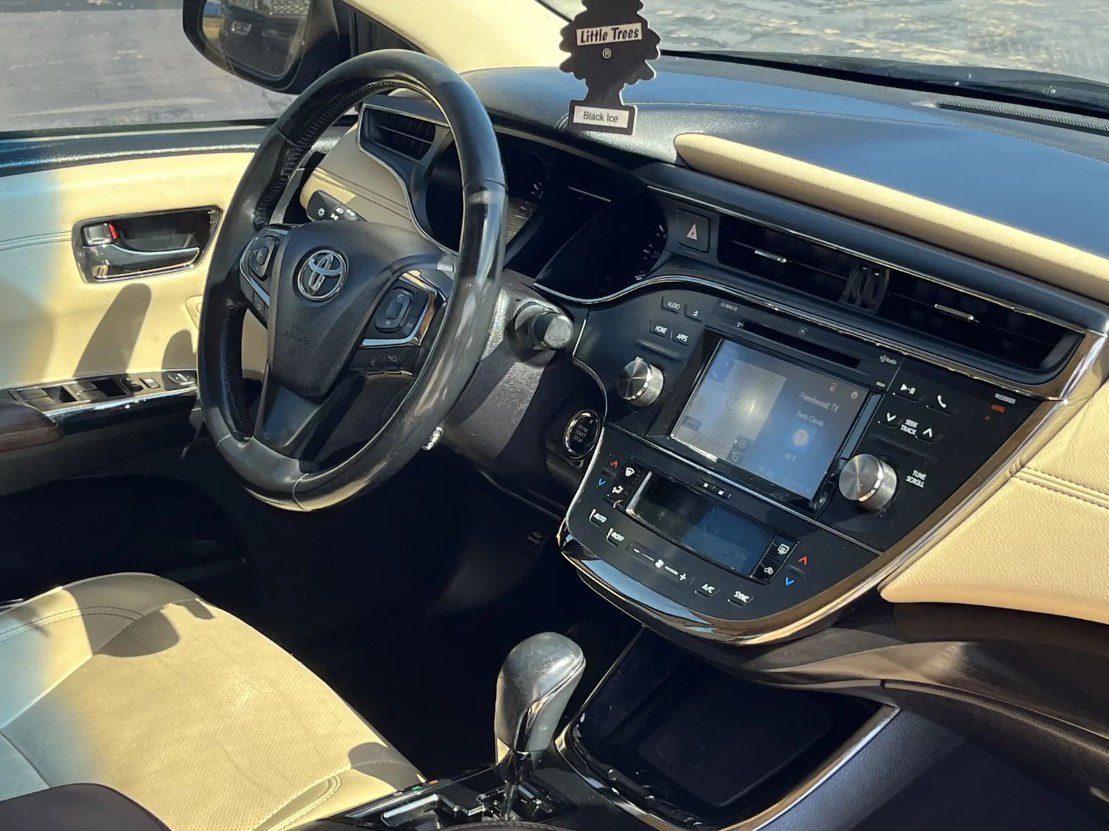 Toyota Avalon photo 16