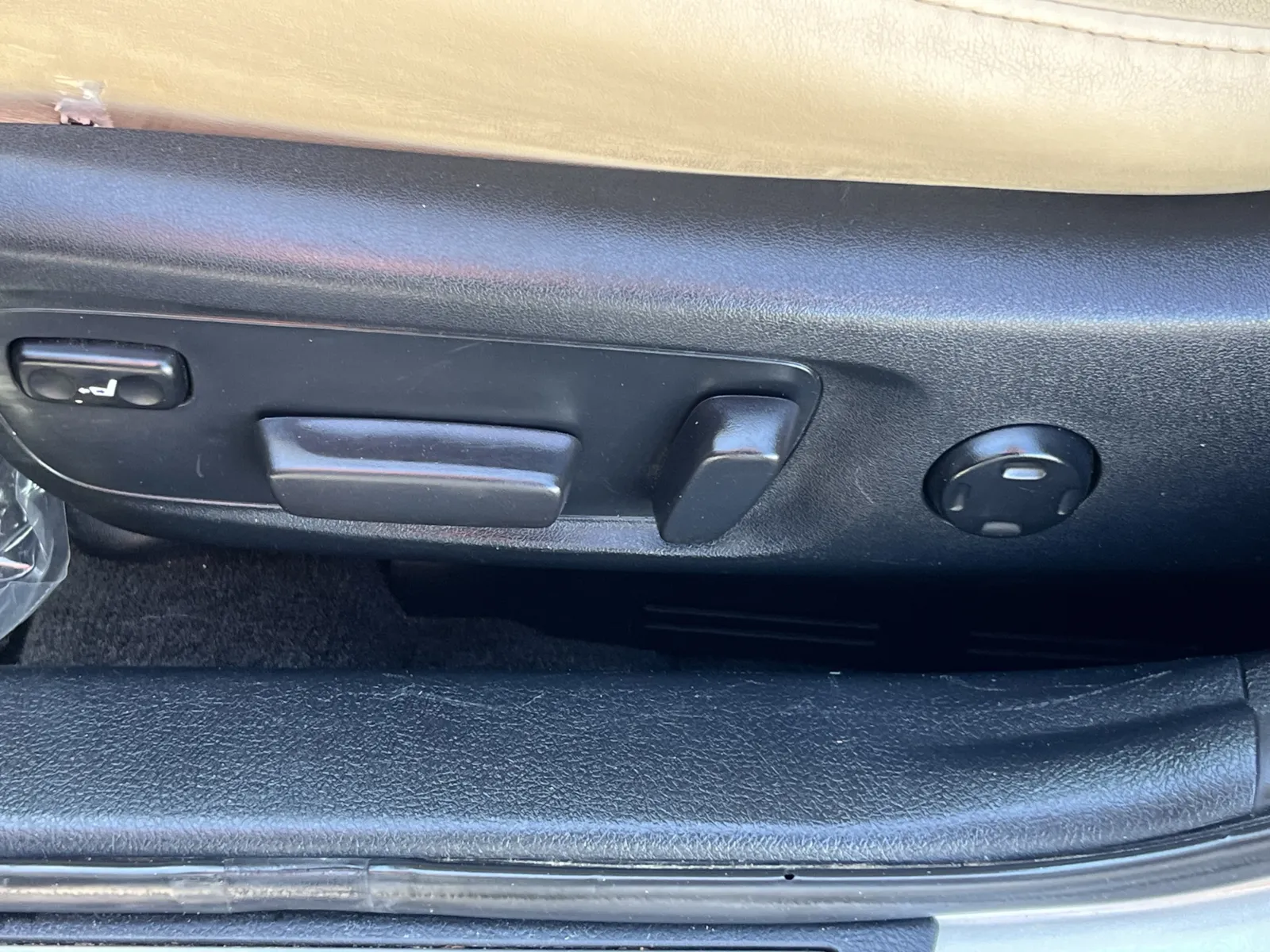 Toyota Avalon photo 26