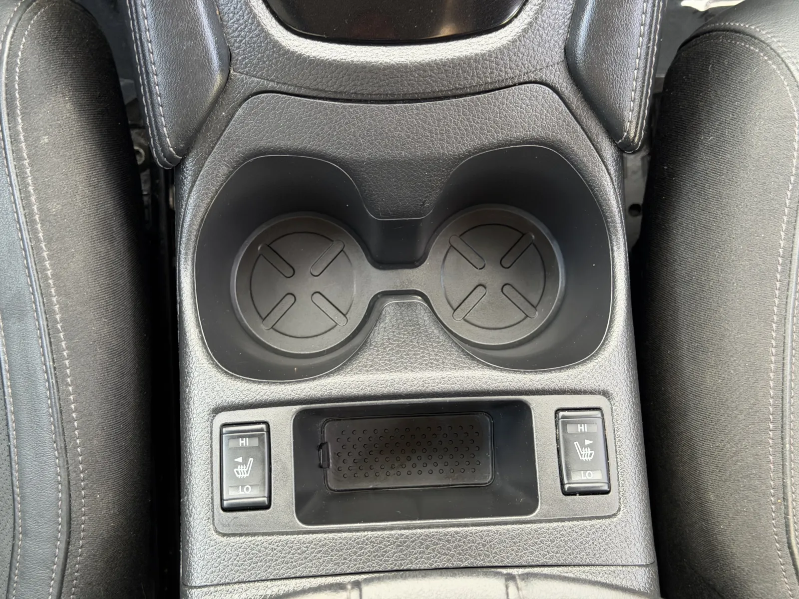 Nissan Rogue photo 11
