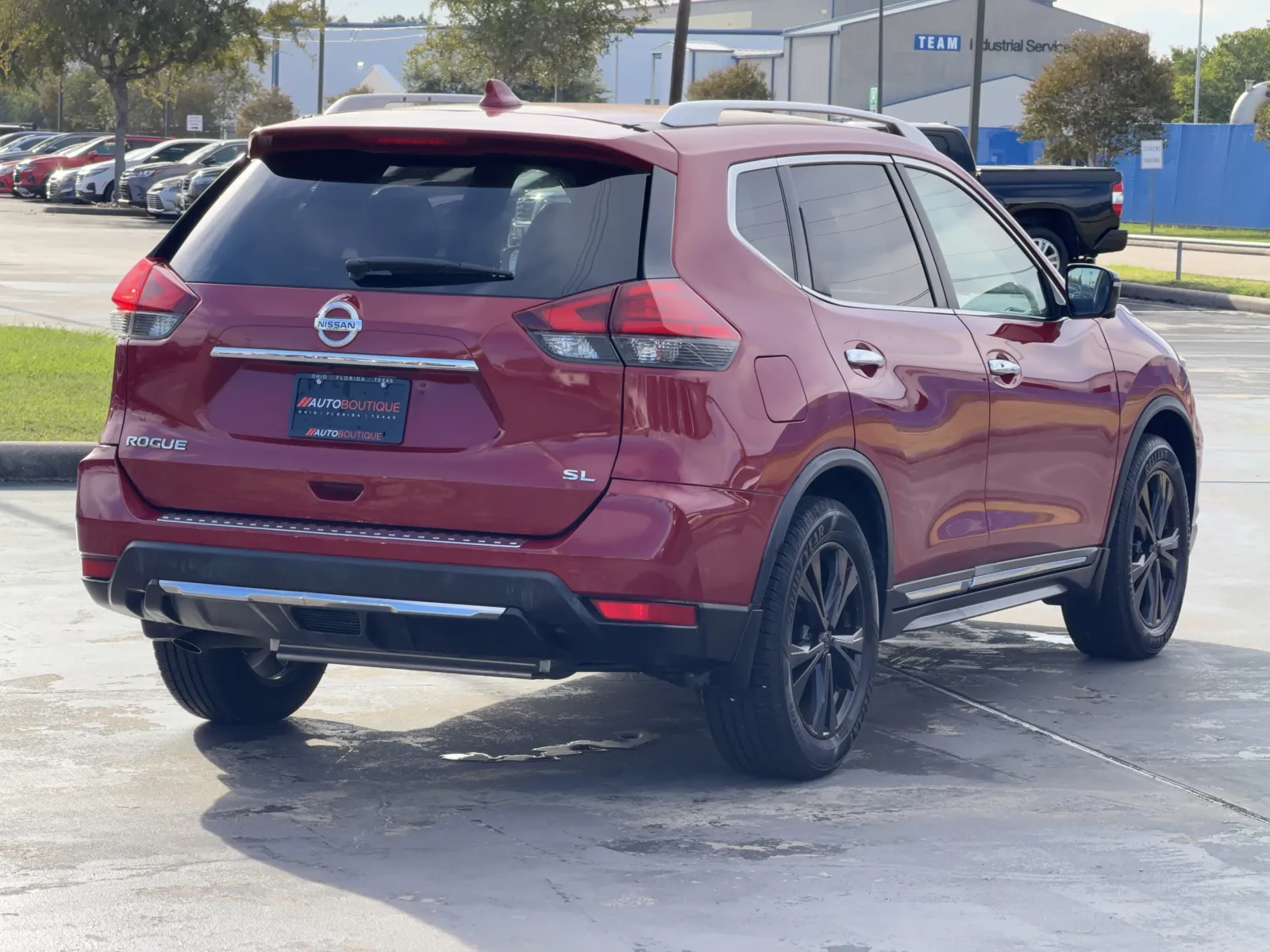 Nissan Rogue photo 14