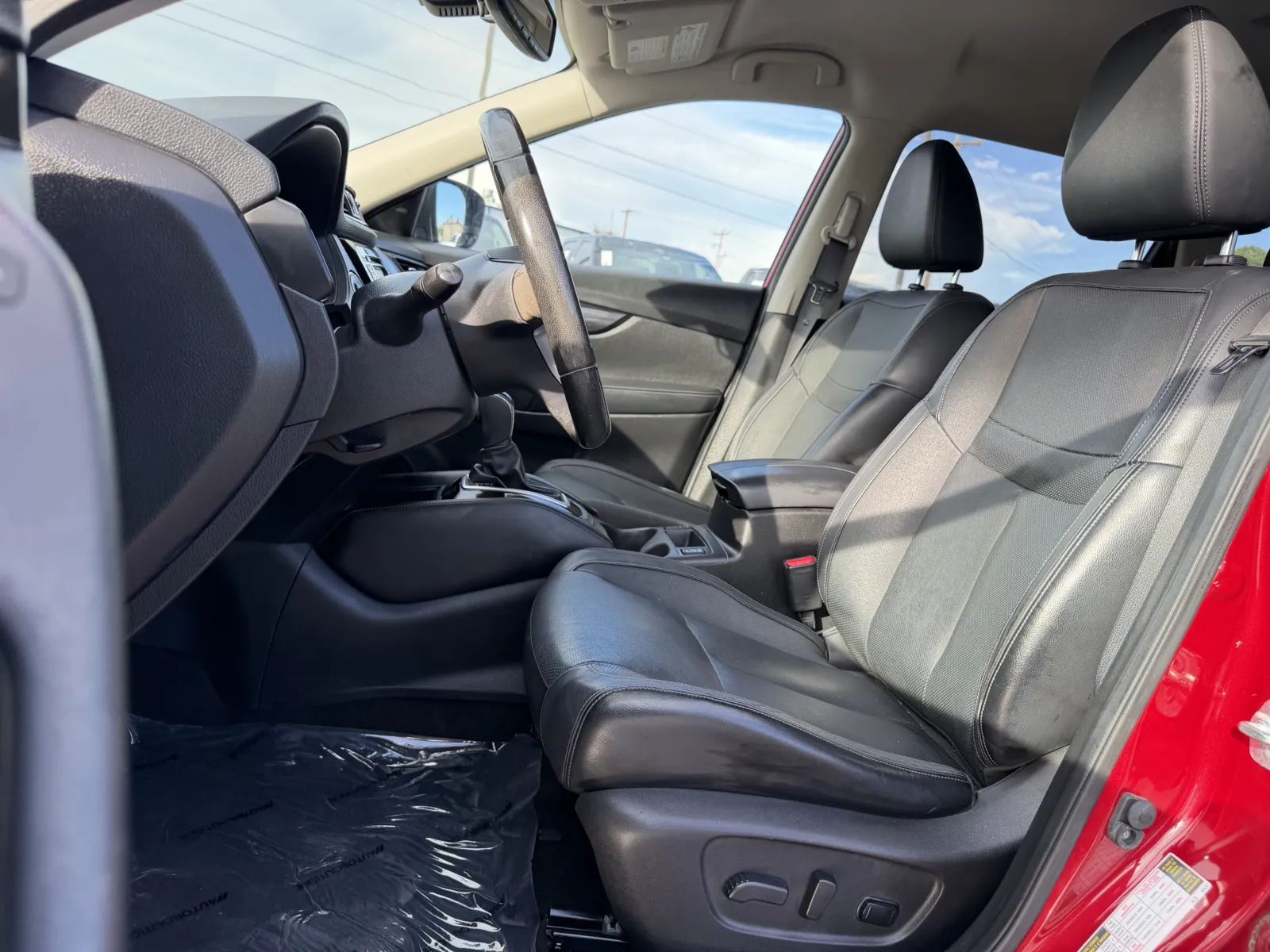 Nissan Rogue photo 17