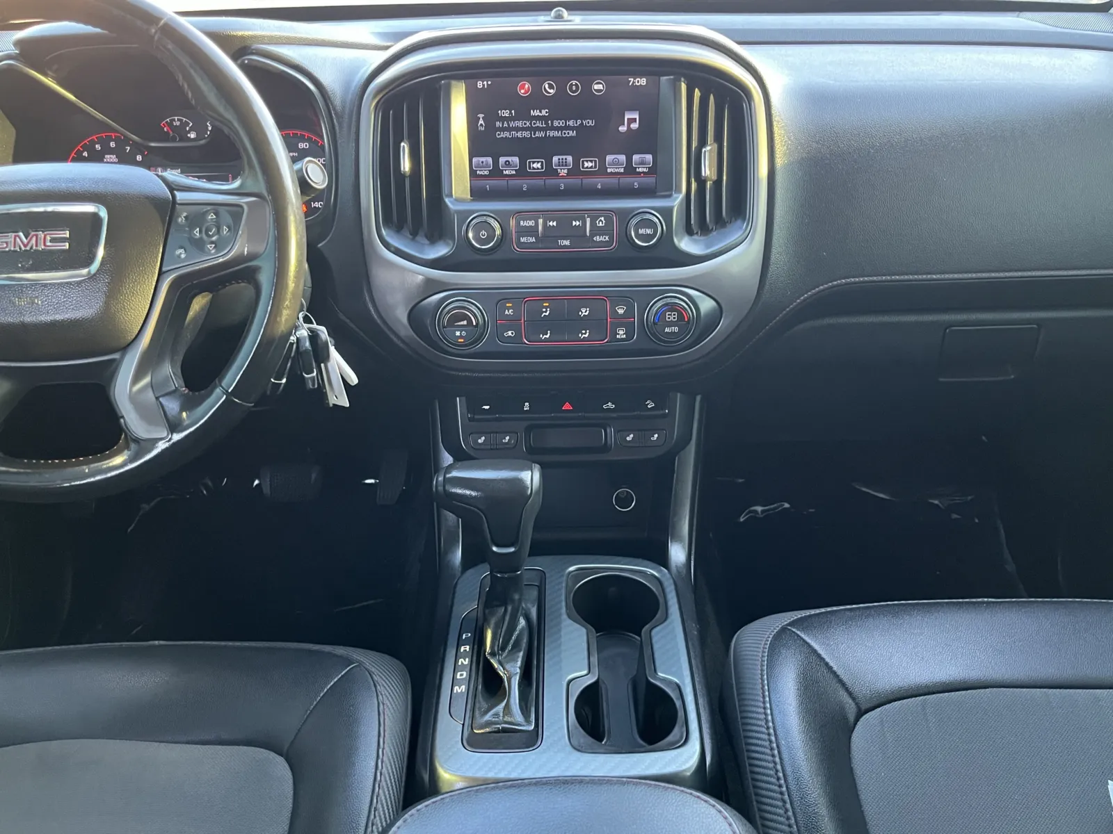 GMC Canyon photo 21