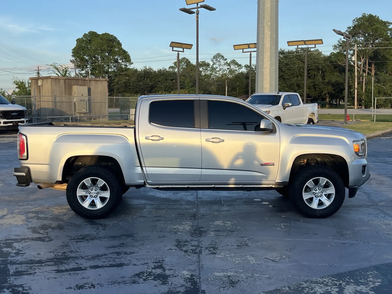 GMC Canyon photo 10