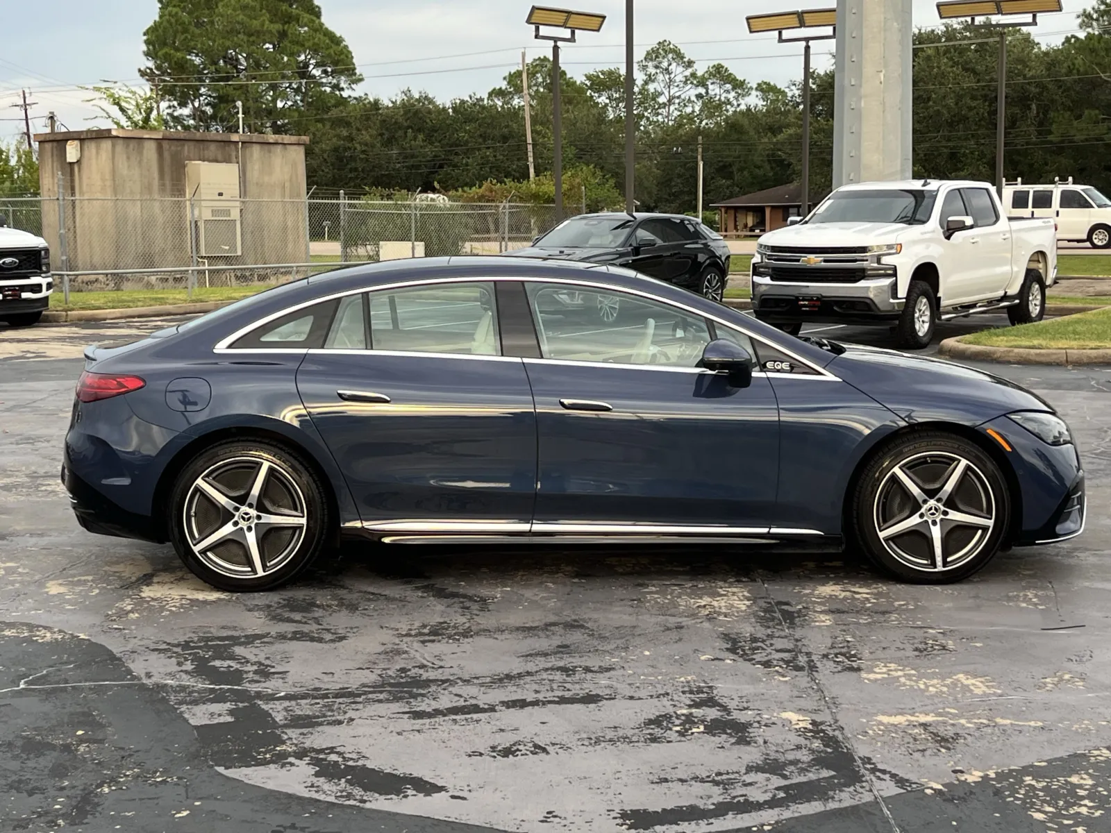 Mercedes-Benz EQE photo 11
