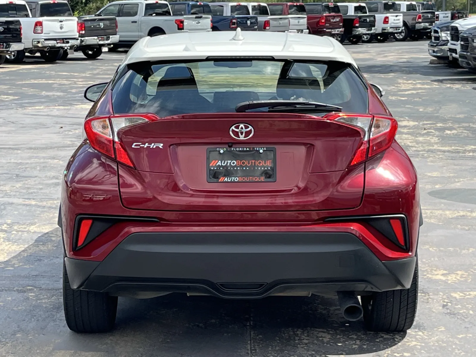 Toyota C-HR photo 7