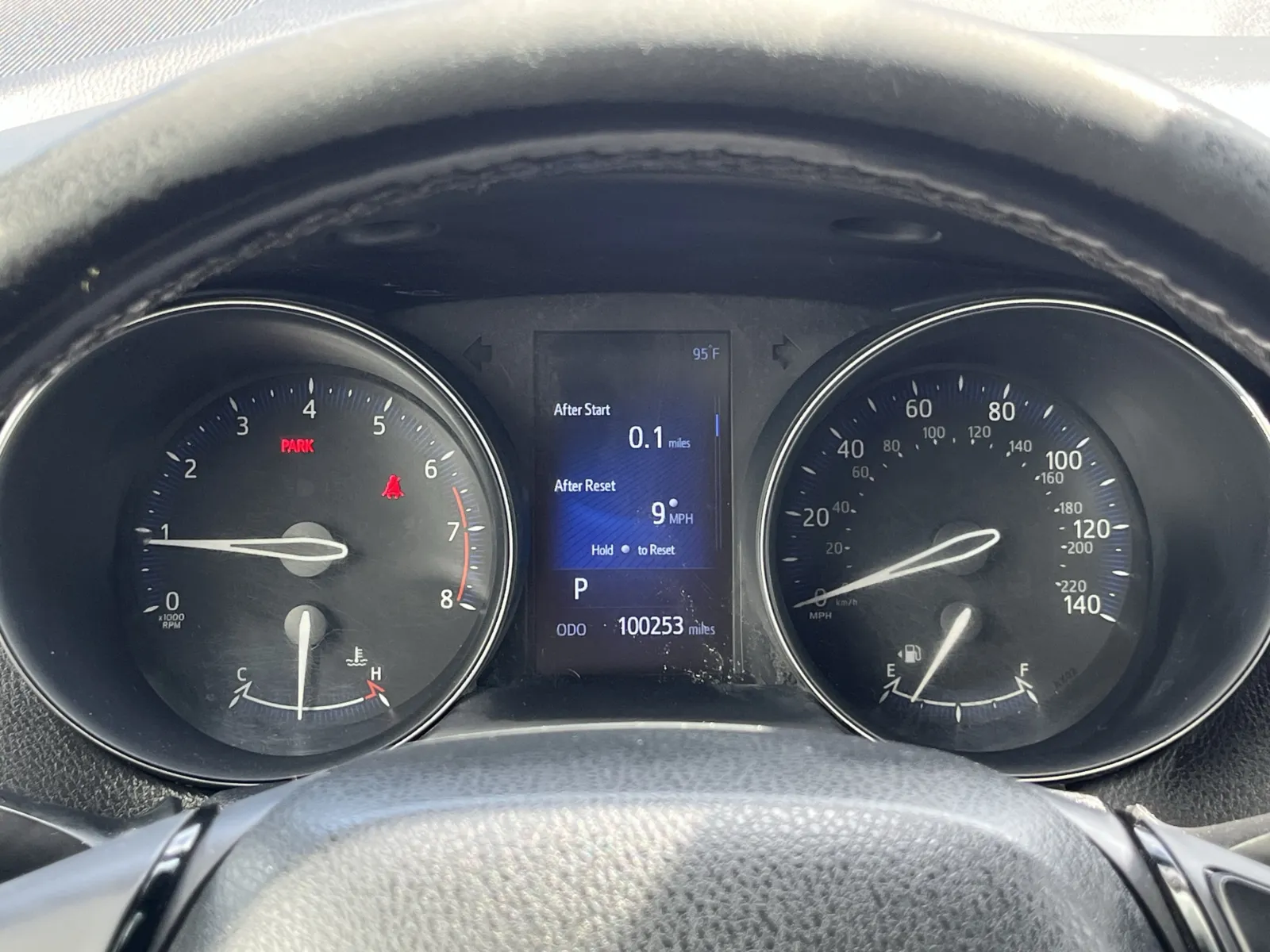 Toyota C-HR photo 20