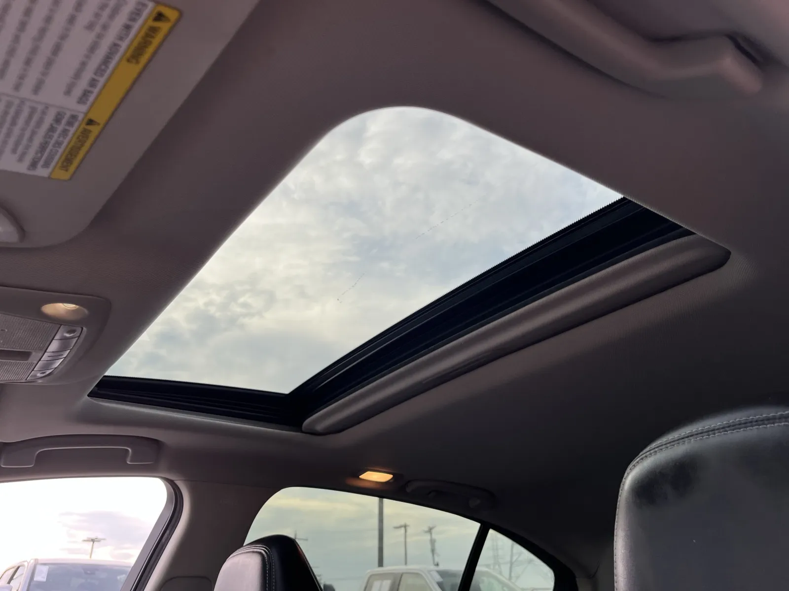 Infiniti Q50 photo 7