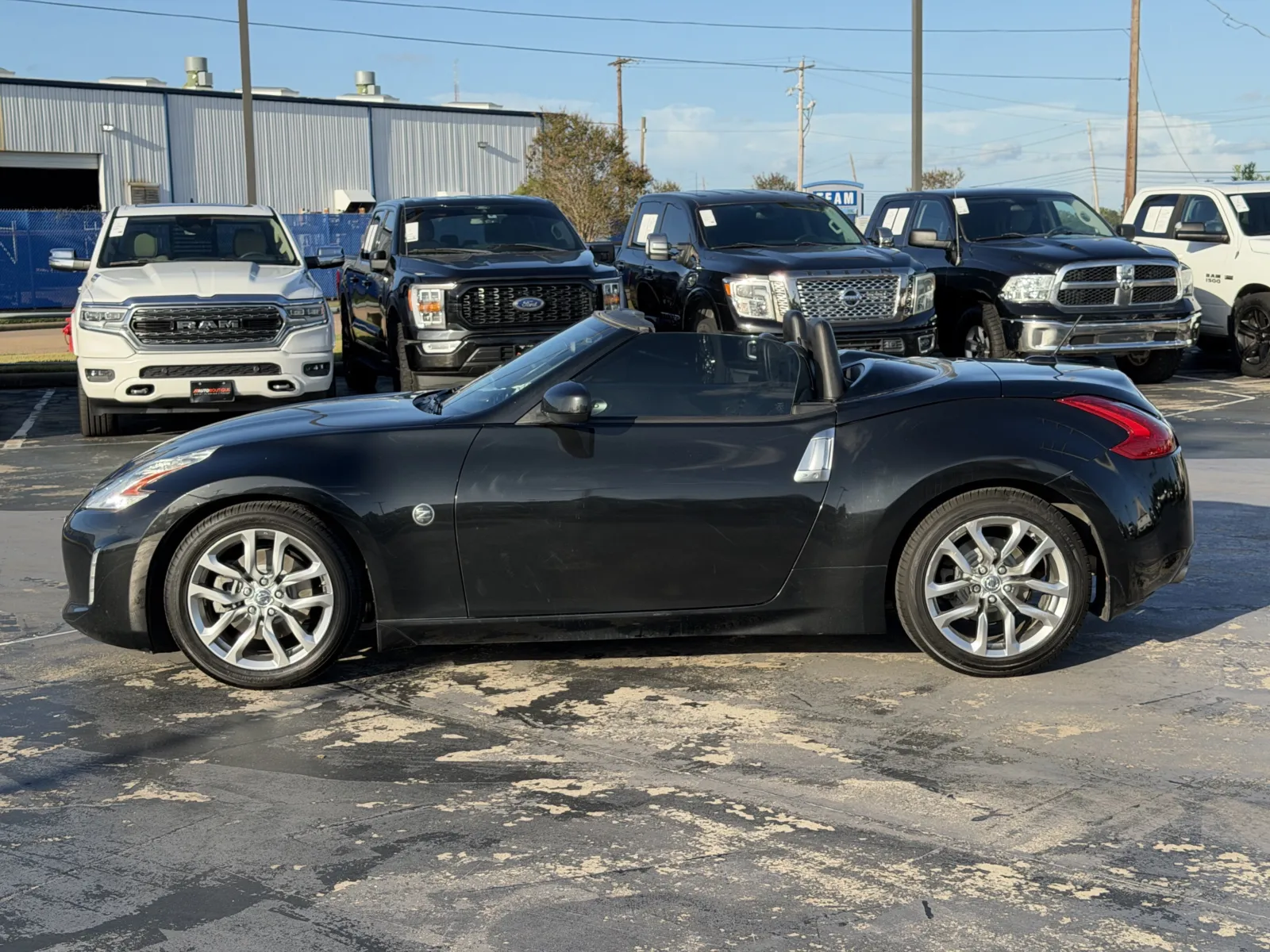 Nissan 370Z photo 10