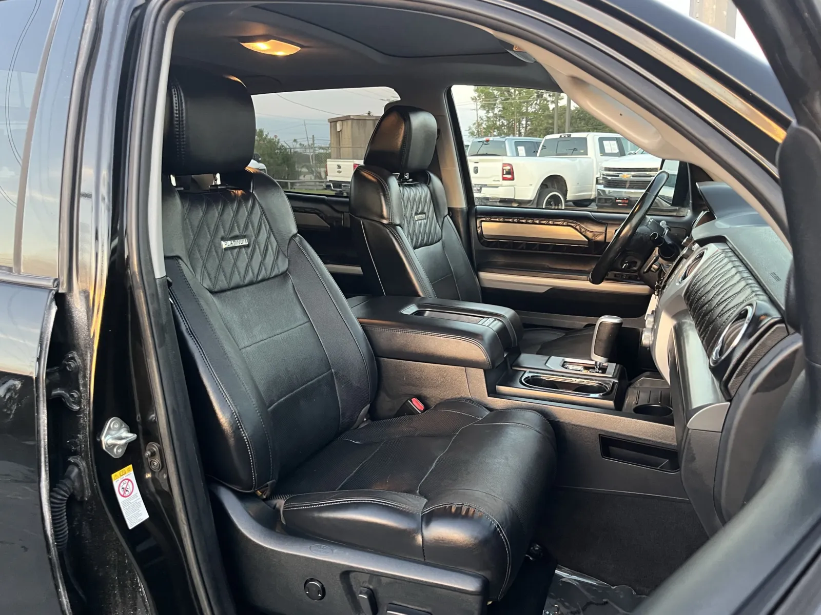 Toyota Tundra photo 26