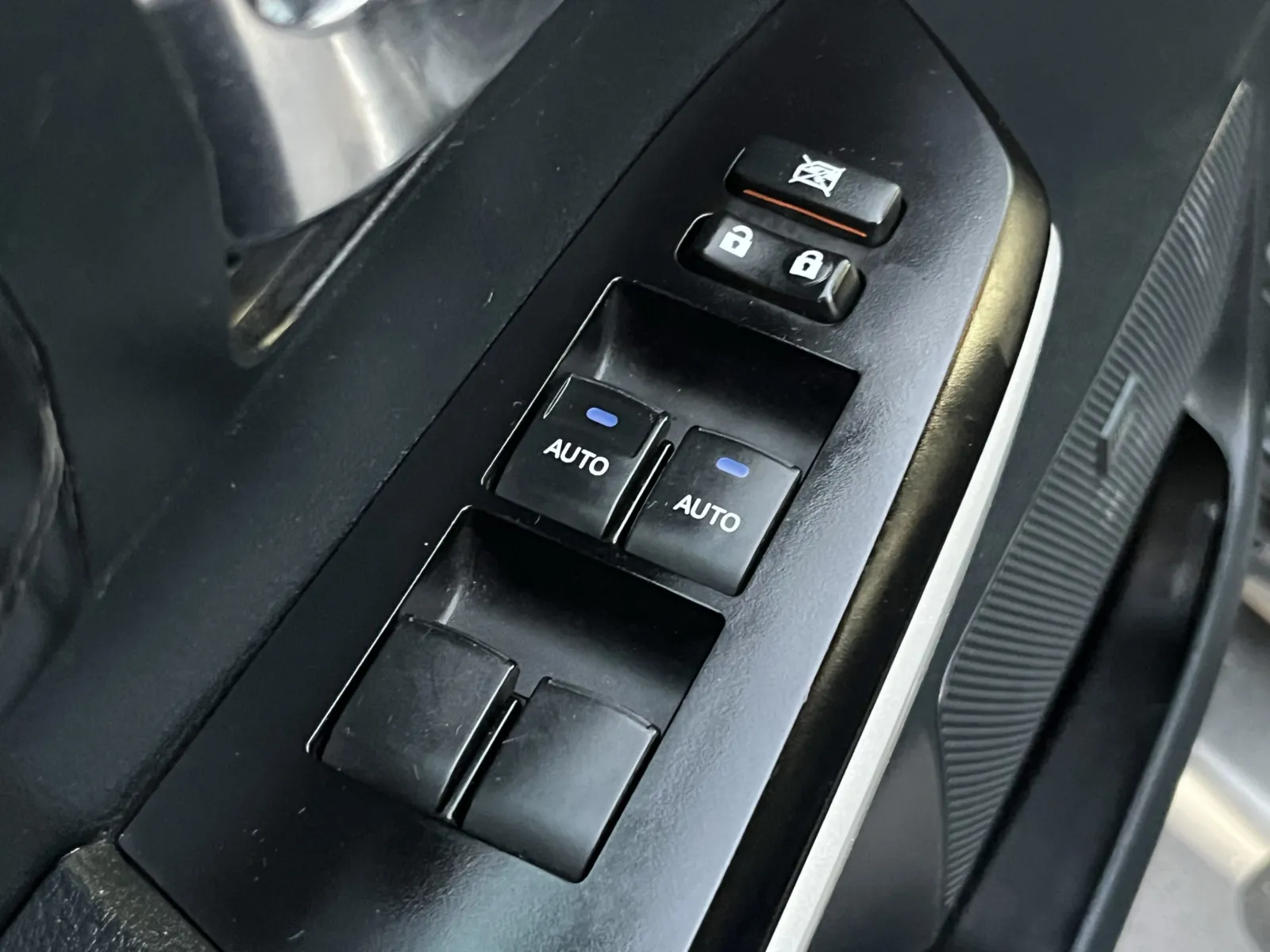 Toyota Tundra photo 23