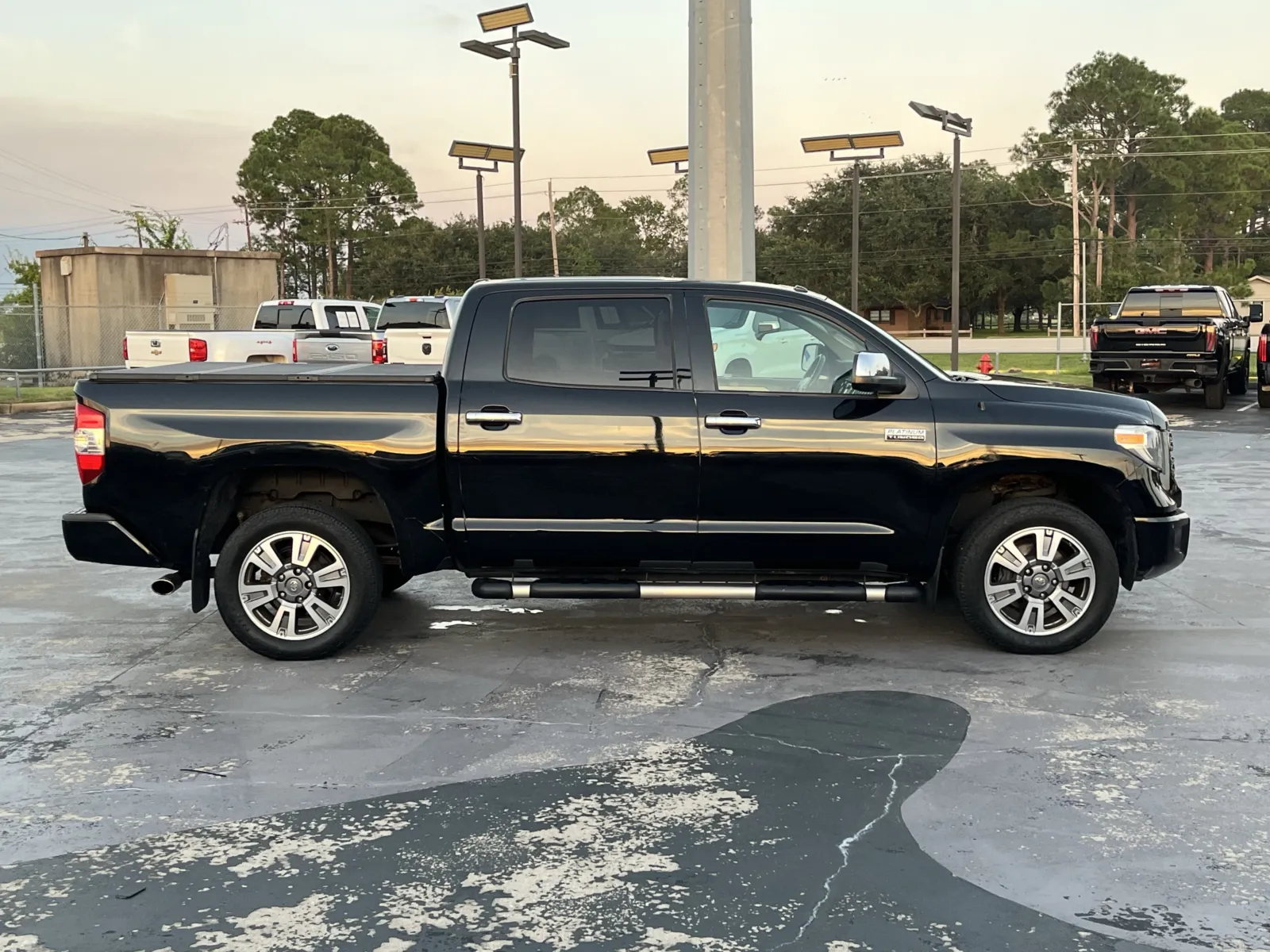 Toyota Tundra photo 11