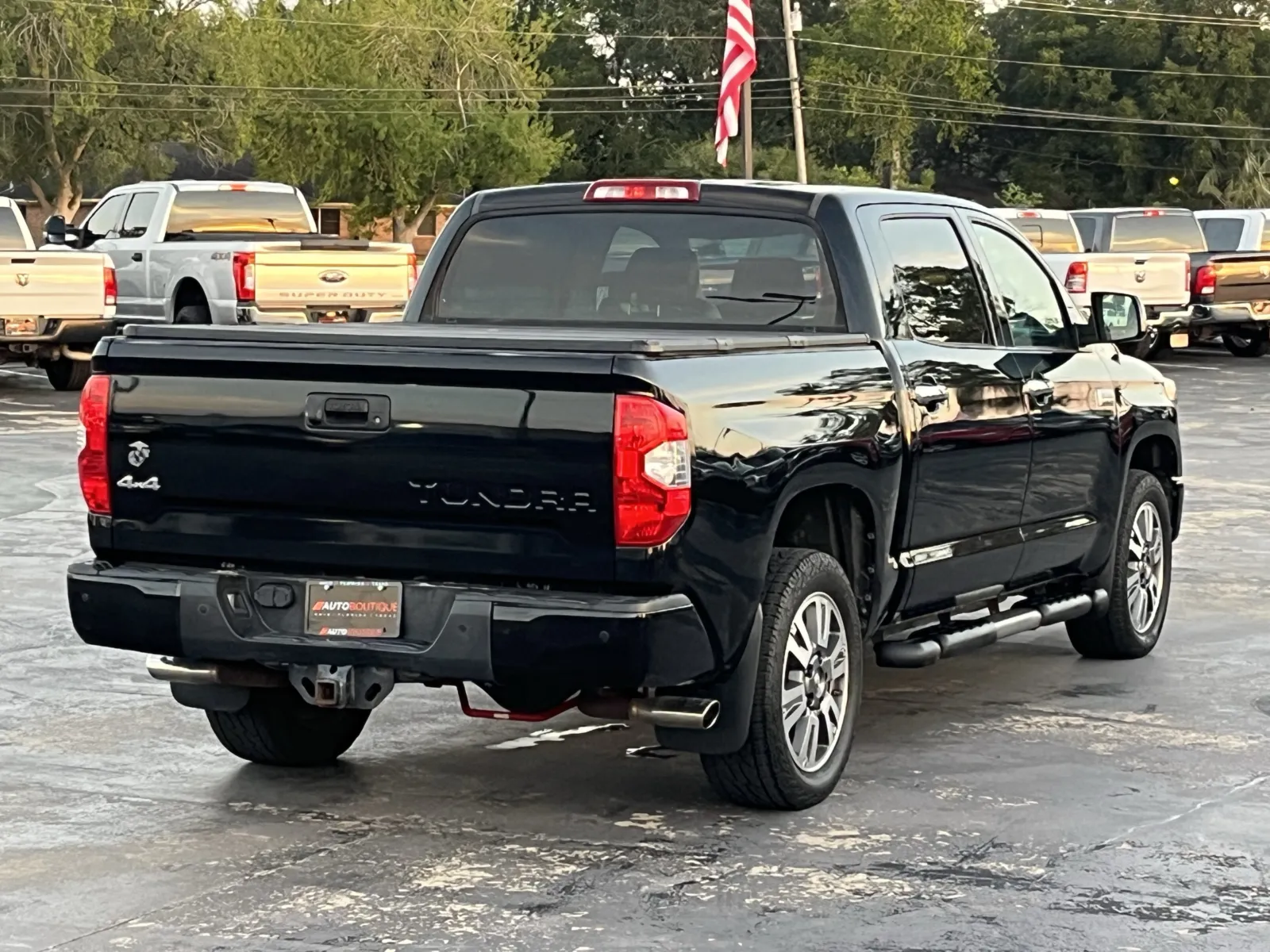 Toyota Tundra photo 9