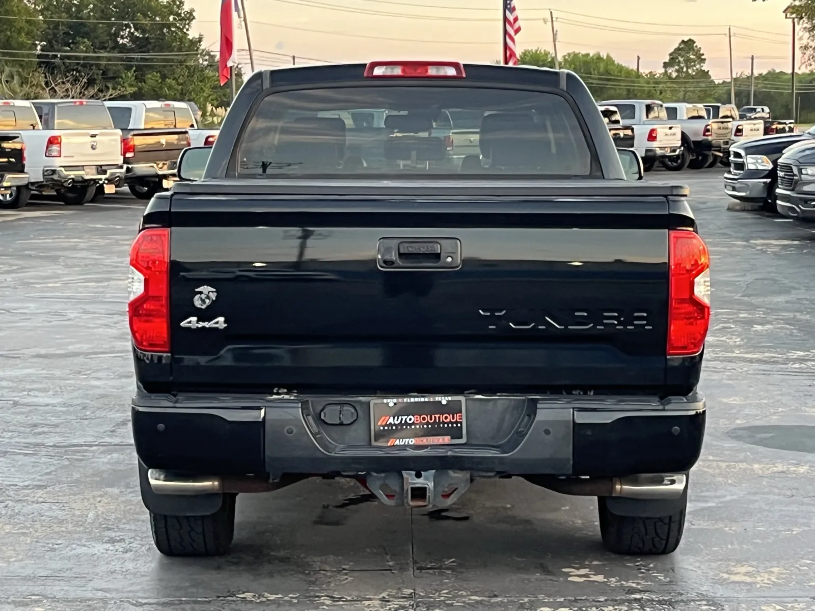 Toyota Tundra photo 8