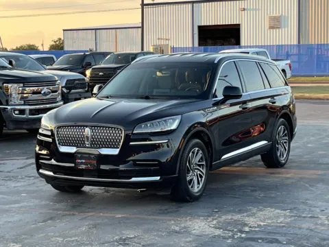 Photos of 2020 Lincoln Aviator Standard for sale in Alvin, TX at Auto Boutique Texas