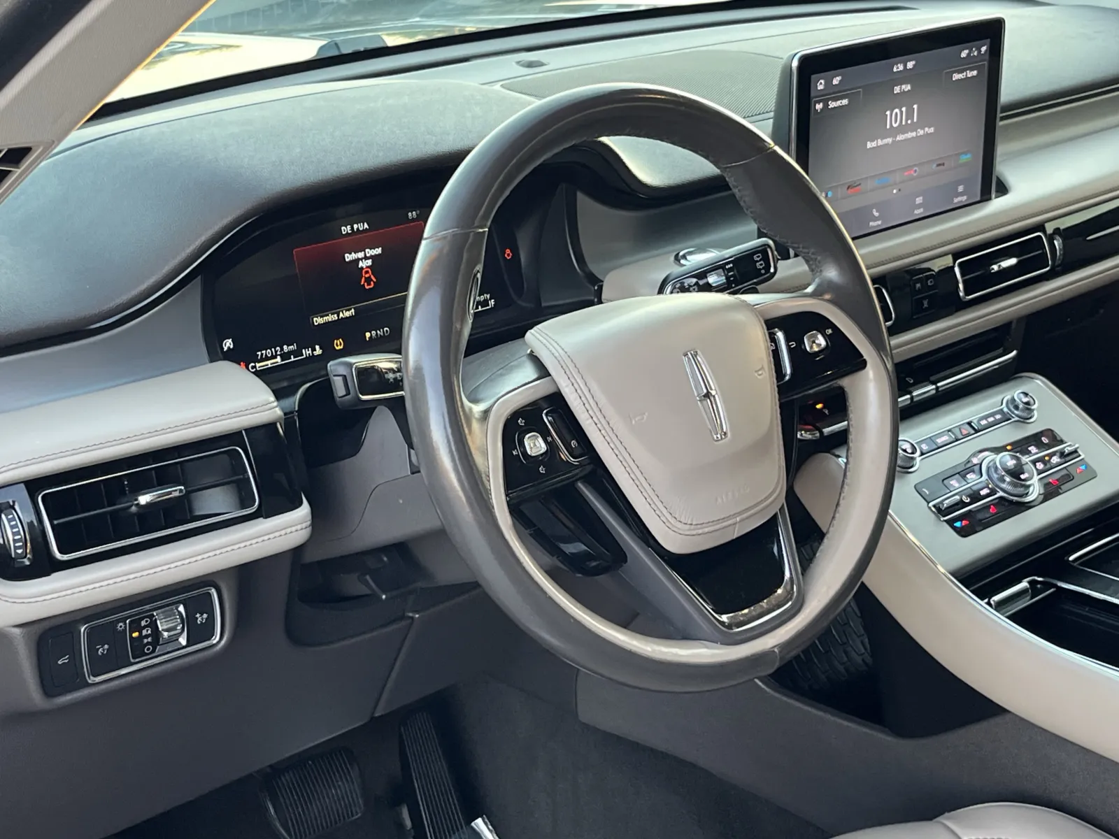 Lincoln Aviator photo 12