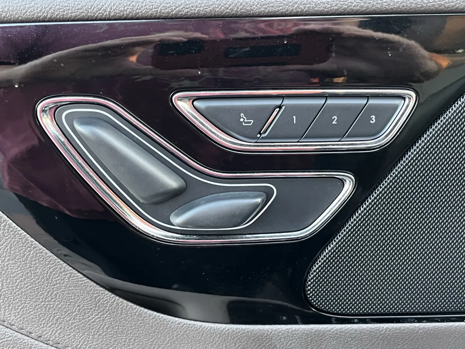 Lincoln Aviator photo 23