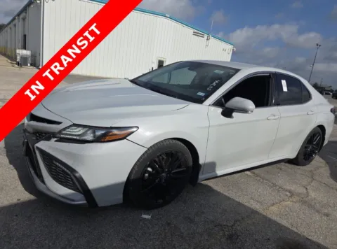 White 2022 Toyota Camry XSE for sale in Alvin, TX
