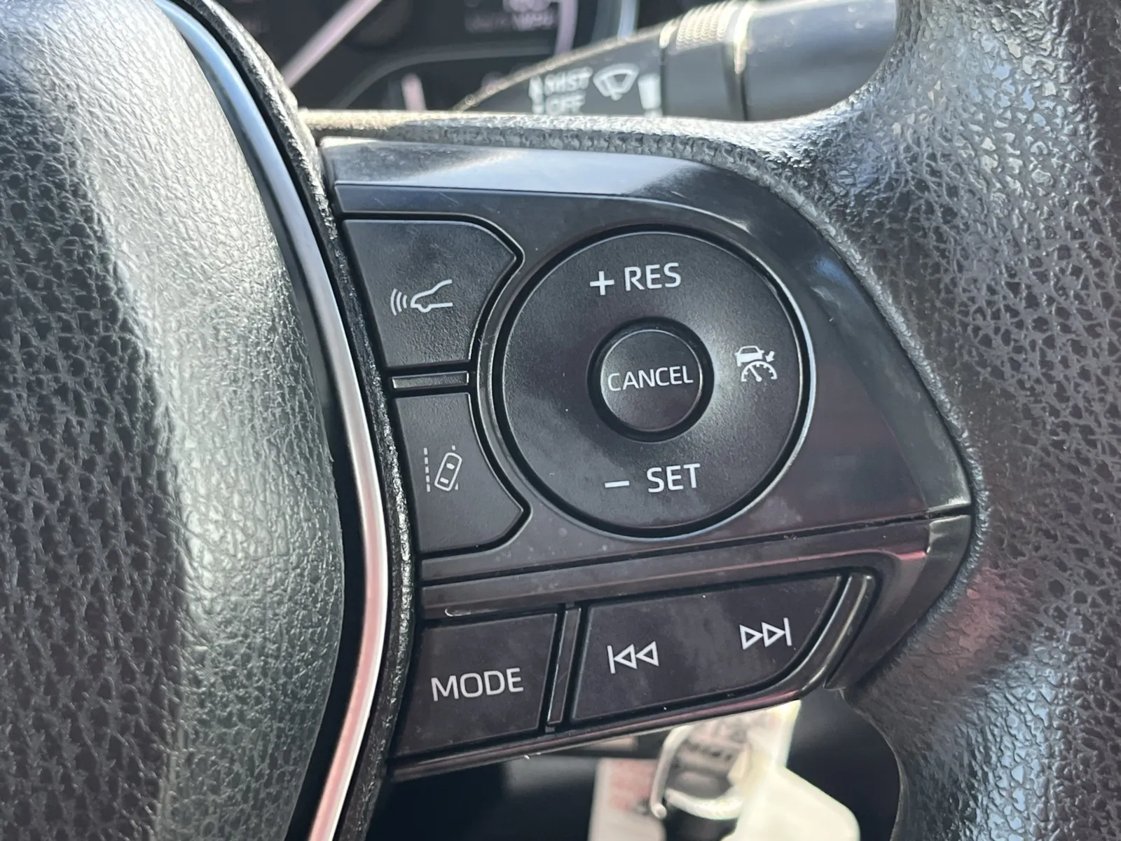 Toyota Camry photo 17