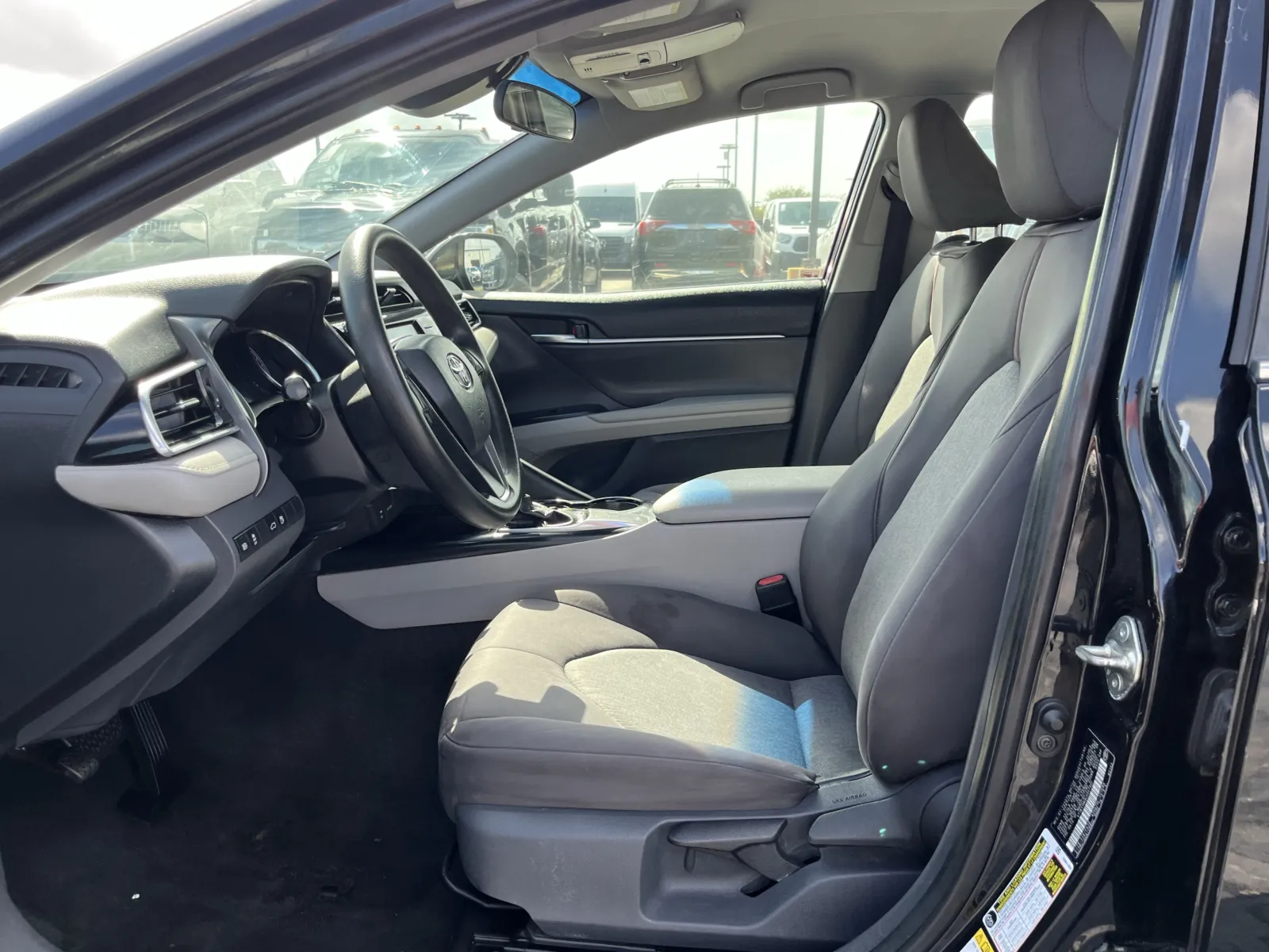 Toyota Camry photo 23