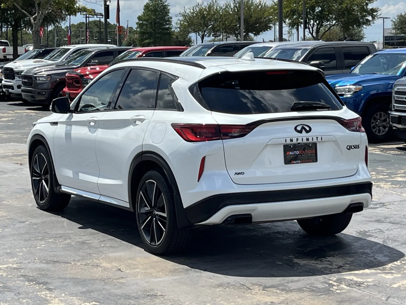 Infiniti QX50 photo 10