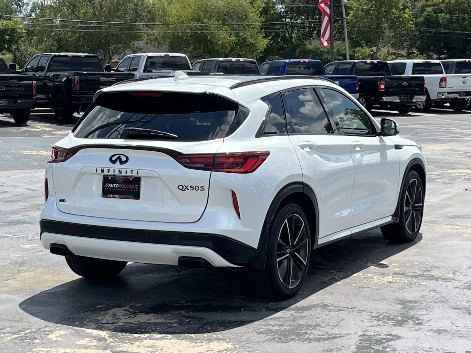 Infiniti QX50 photo 9