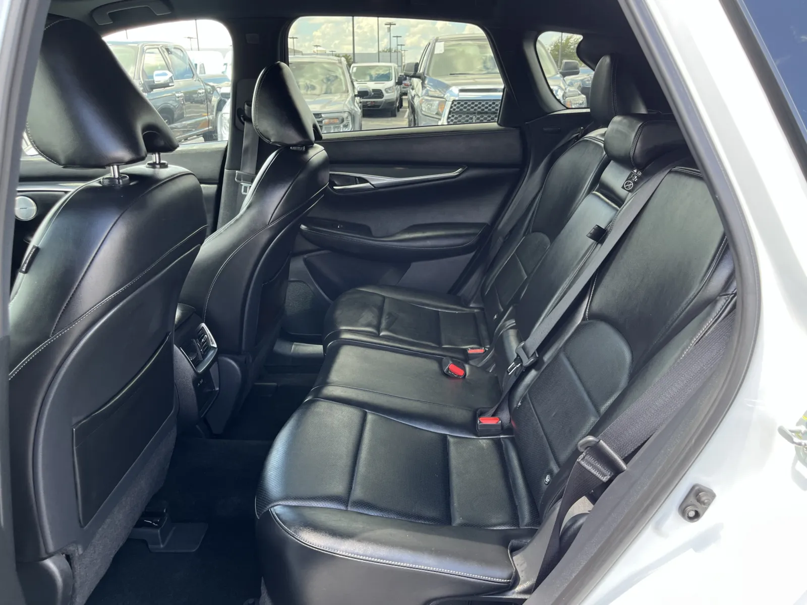 Infiniti QX50 photo 30