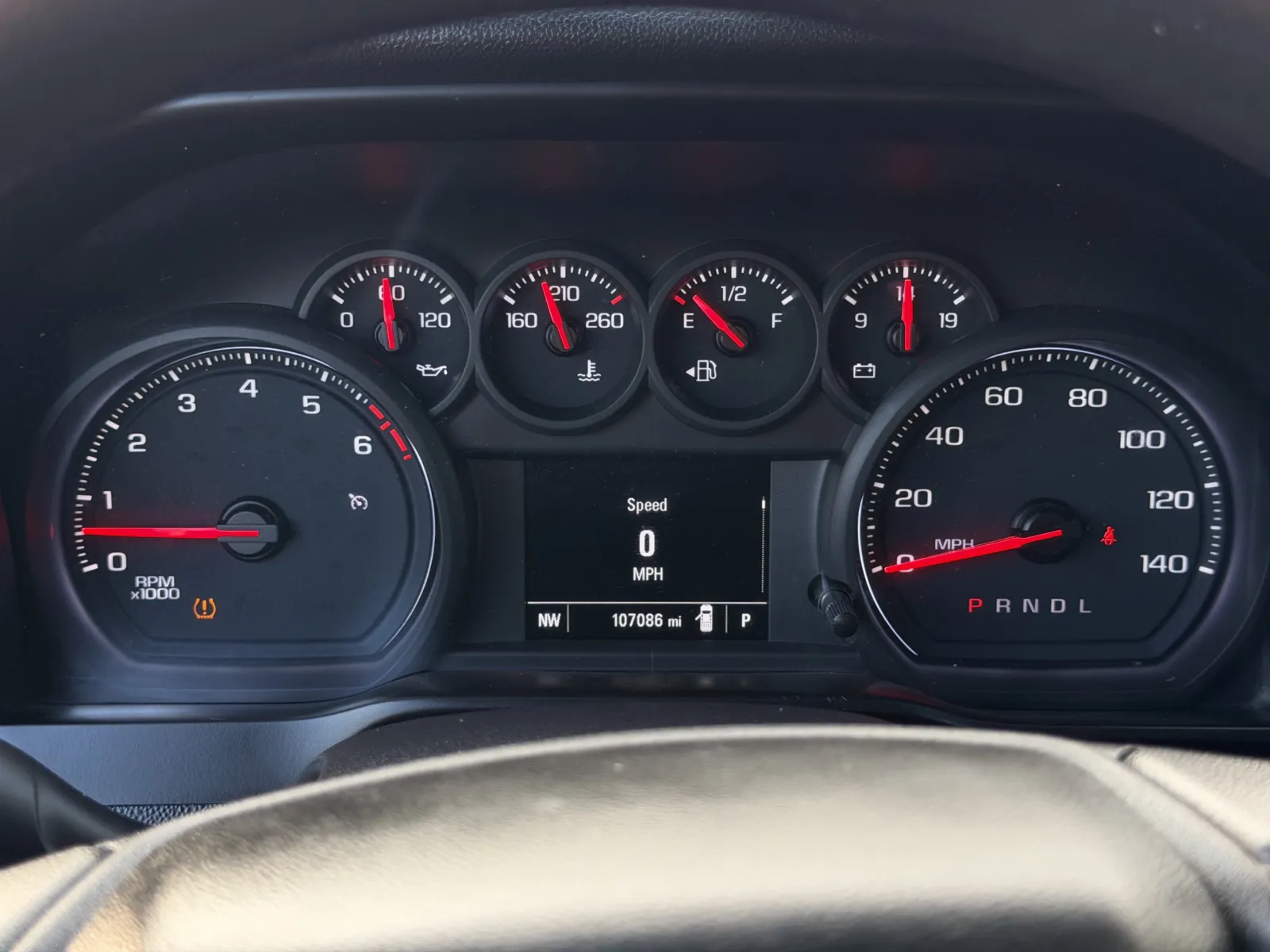 Chevrolet Silverado photo 7