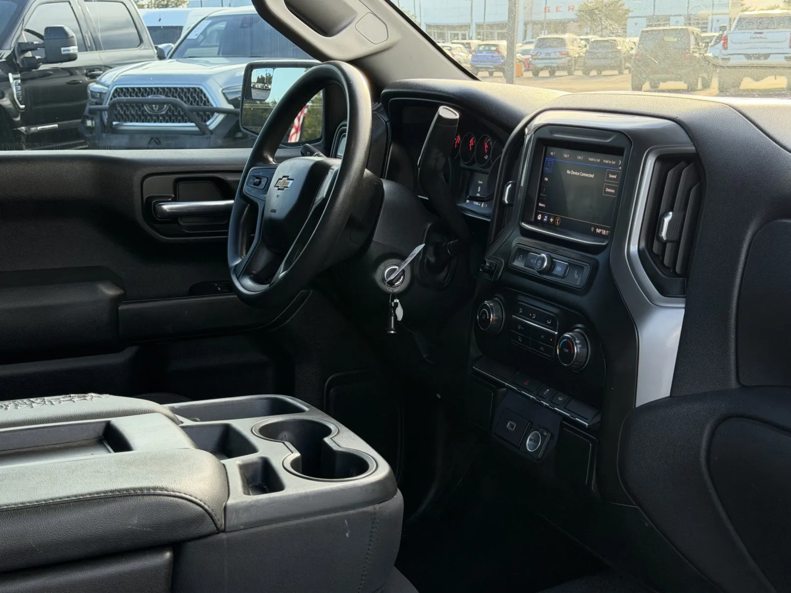 Chevrolet Silverado photo 16