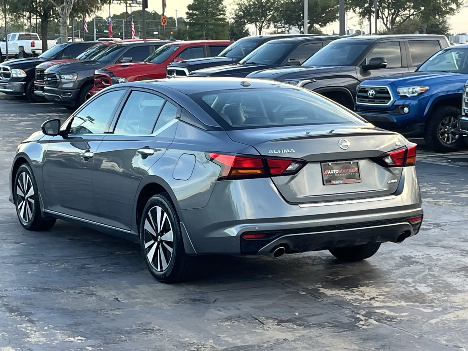 Nissan Altima photo 9